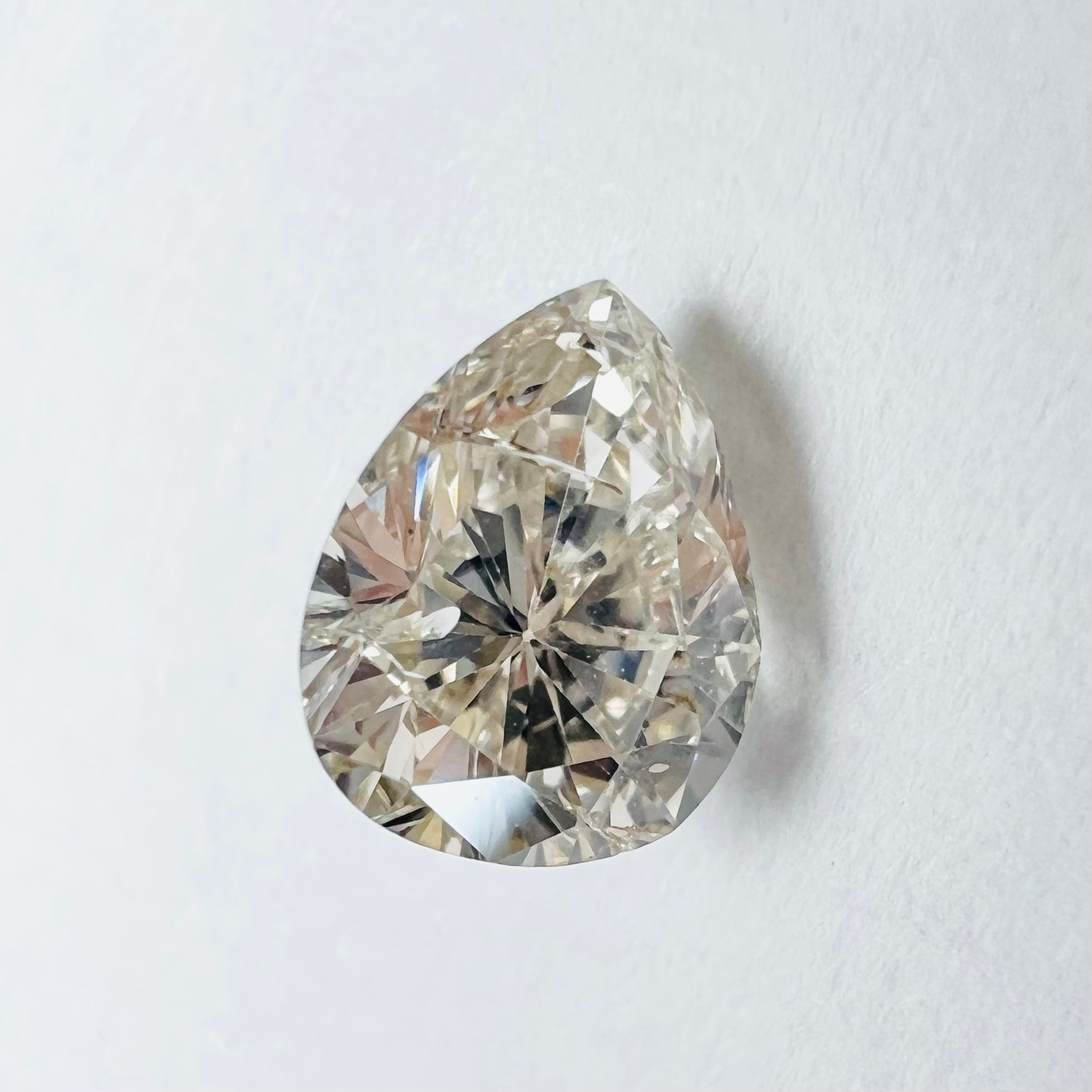 .66CT Pear Brilliant Diamond Light Champagne SI2 Natural Earth mined