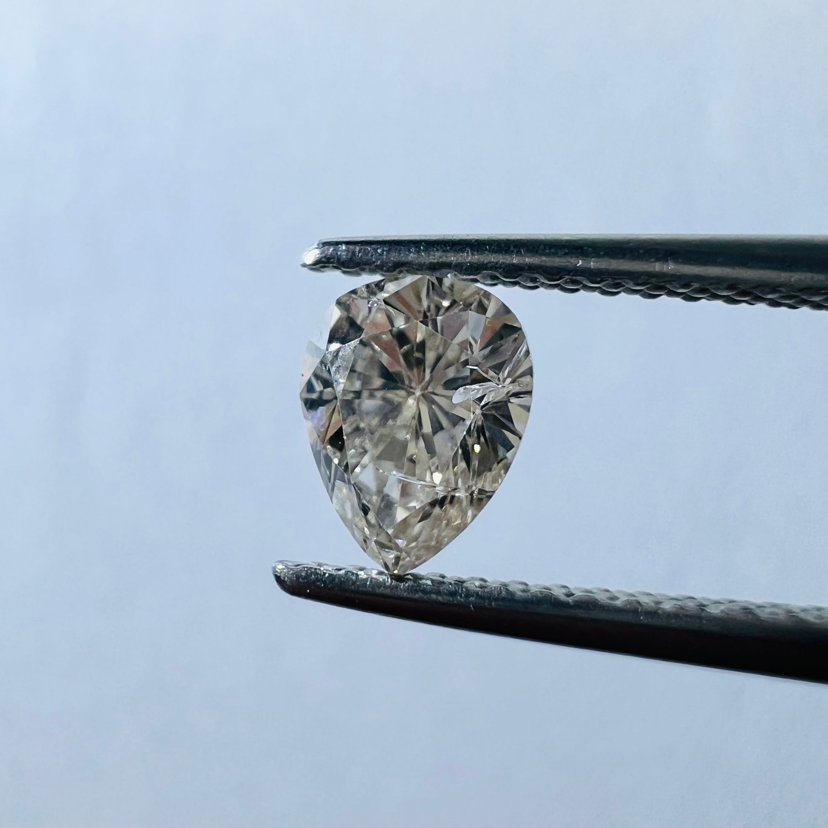 .66CT Pear Brilliant Diamond Light Champagne SI2 Natural Earth mined