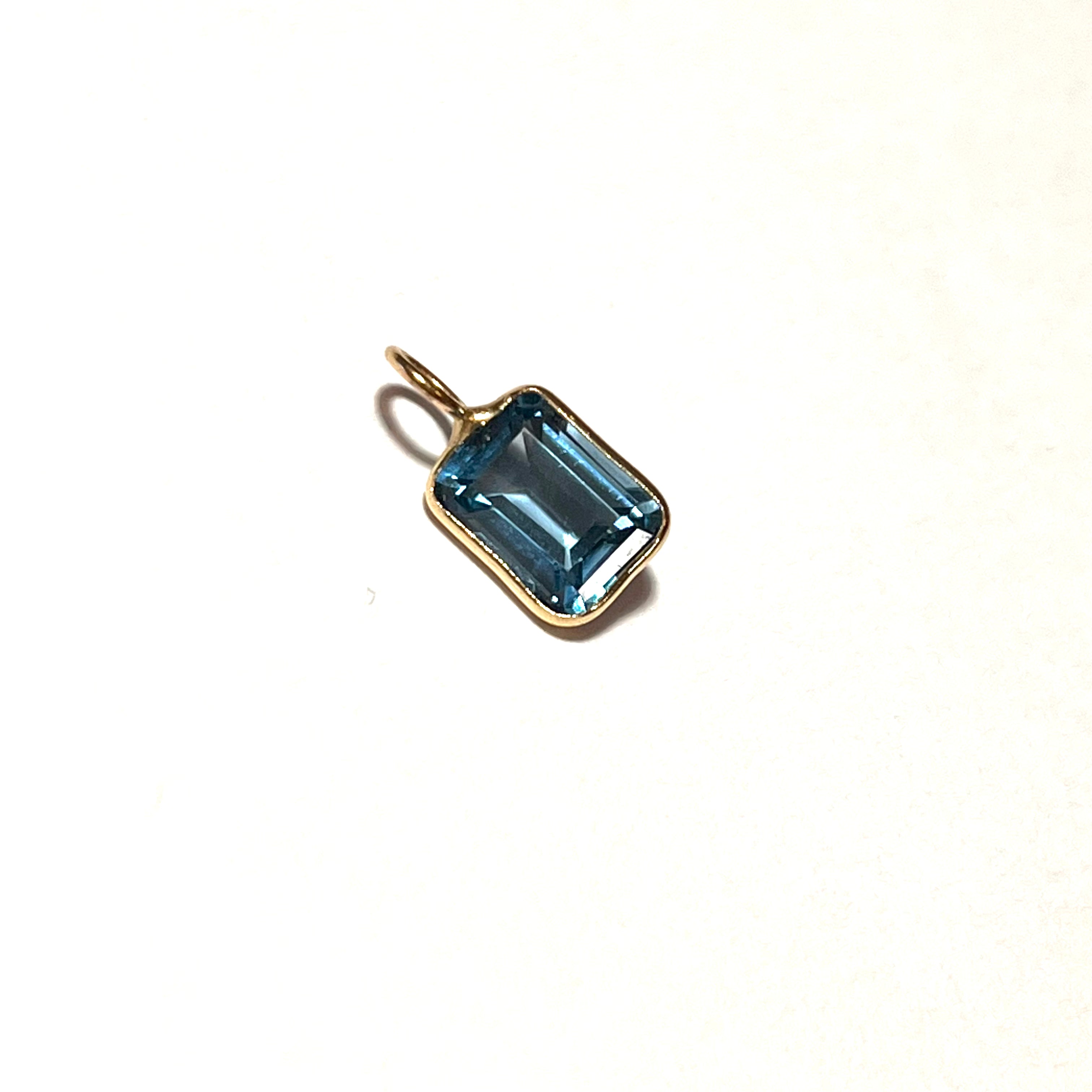 2ct Natural Blue Rectangular Topaz Pendant 14K Yellow Gold Pendant Charm