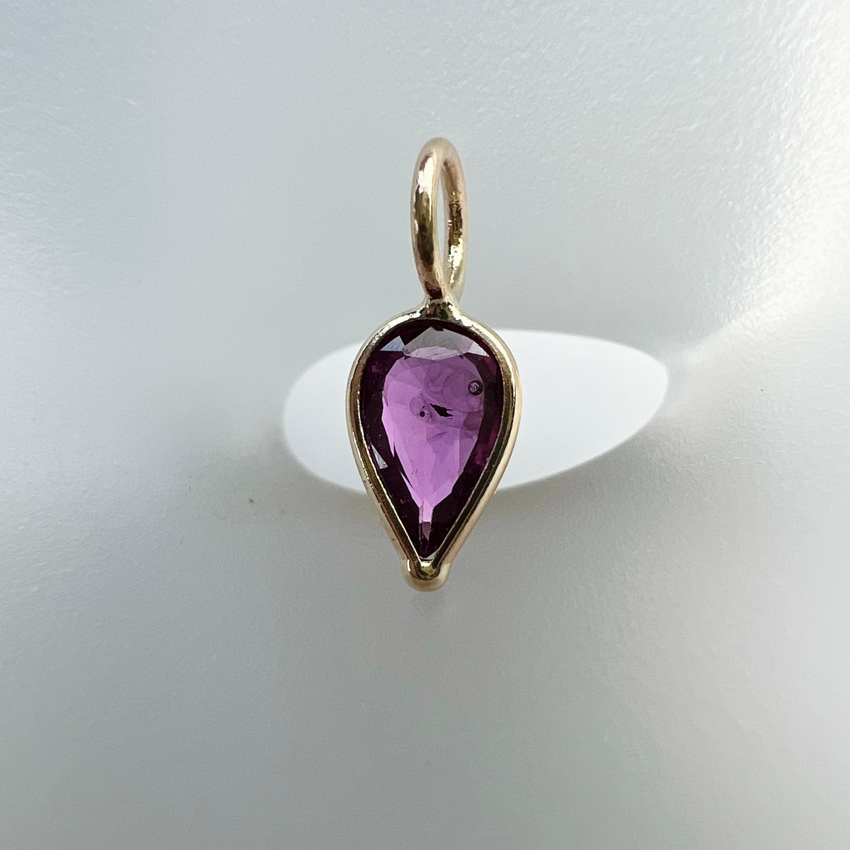 .52CT Natural Pear Ruby 14K Yellow Gold Pendant Charm 11x4.5mm