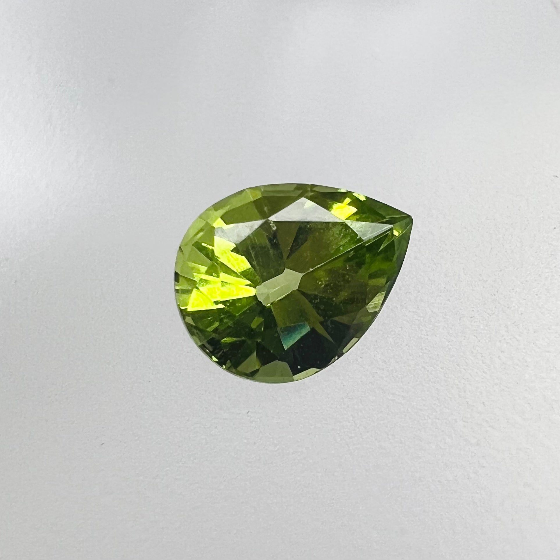 1.41 Loose Natural Pear Cut Peridot 8.06x6.20x4.48mm Earth mined Gemstone