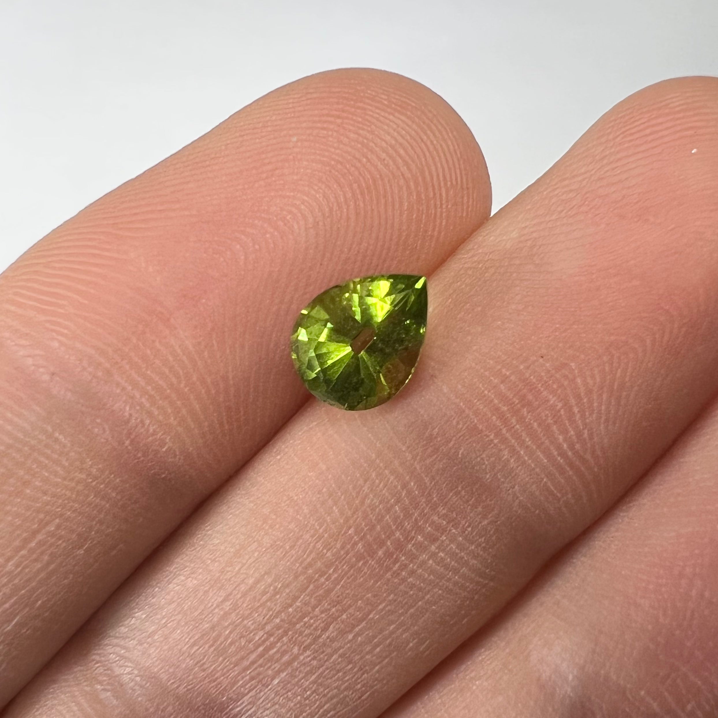 1.41 Loose Natural Pear Cut Peridot 8.06x6.20x4.48mm Earth mined Gemstone