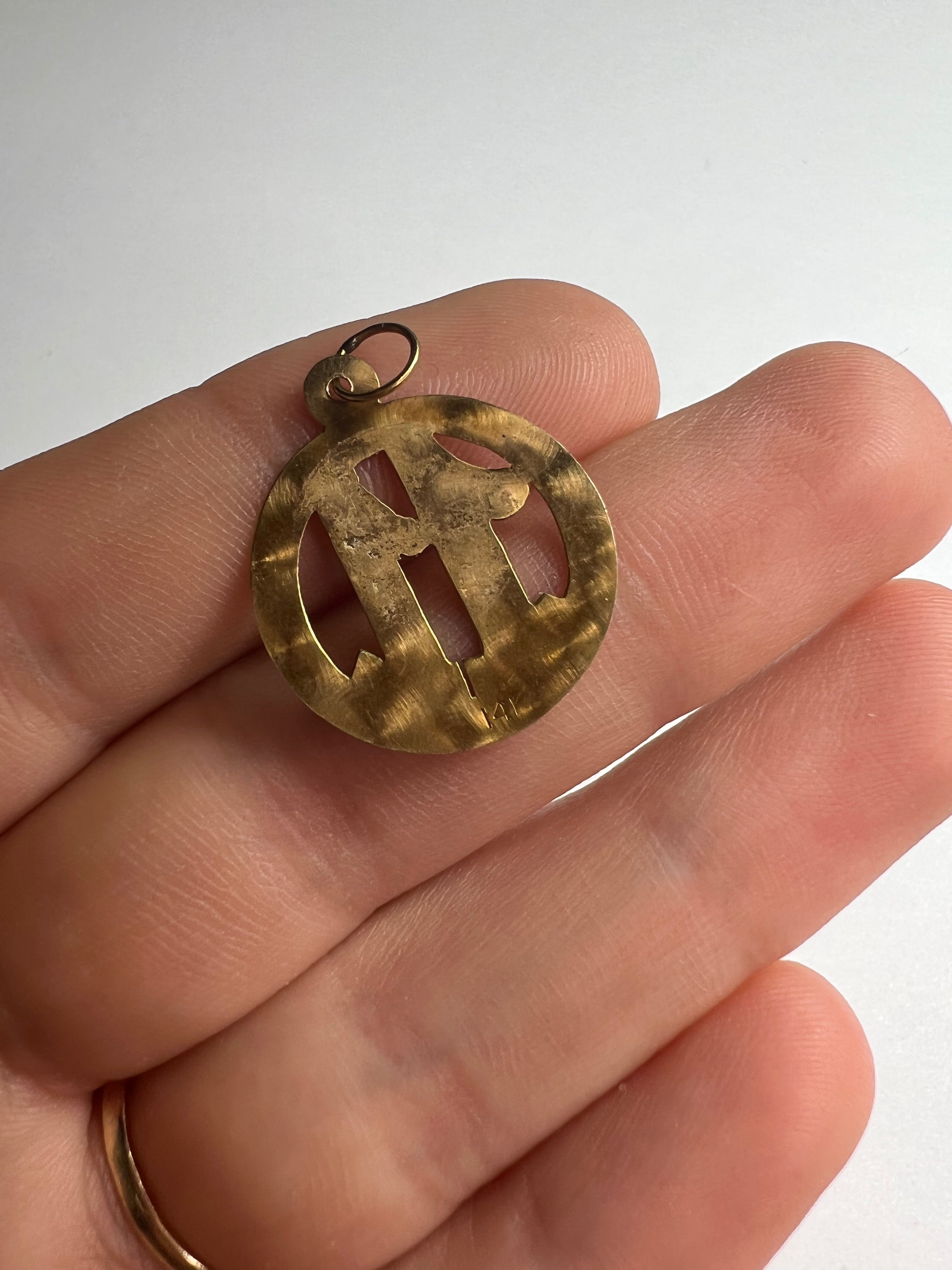Circle Number 11 Pendant 14K Yellow Gold
