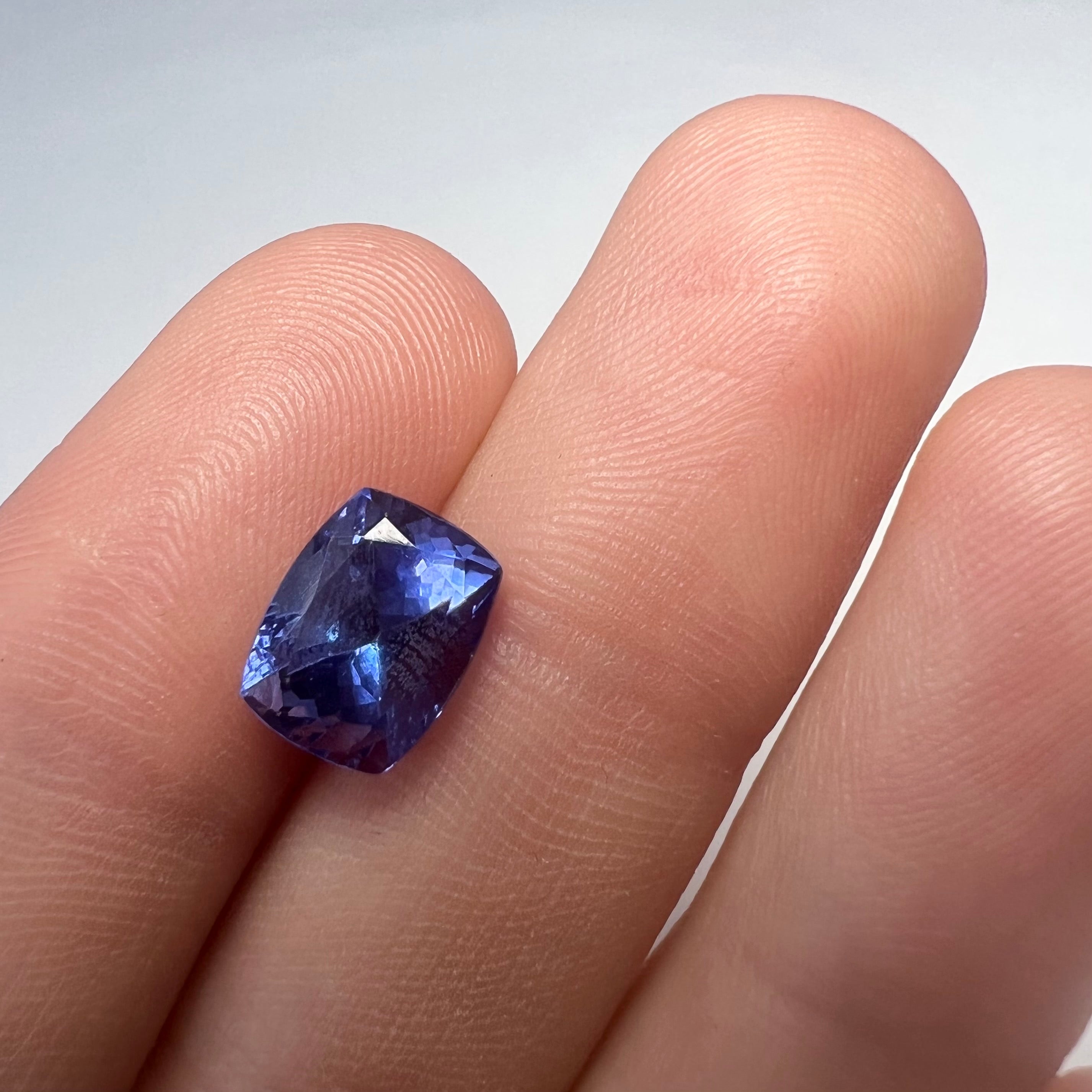 3.78CTW Loose Natural Brilliant Cut Tanzanite 9.71x7.43mm Earth mined Gemstone