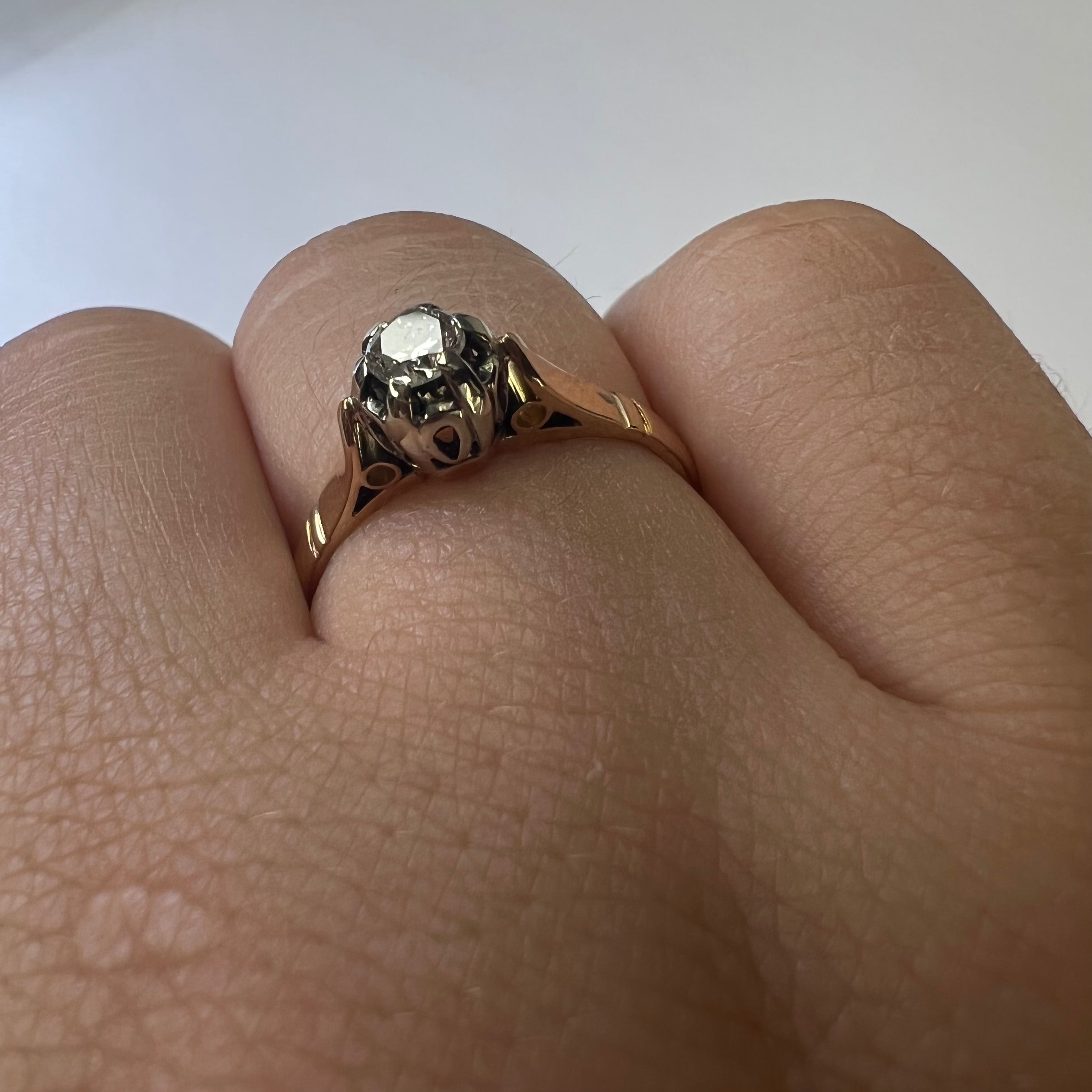 Antique 14K Yellow Gold .24CT Diamond Solitaire Engagement Ring Size 7.75
