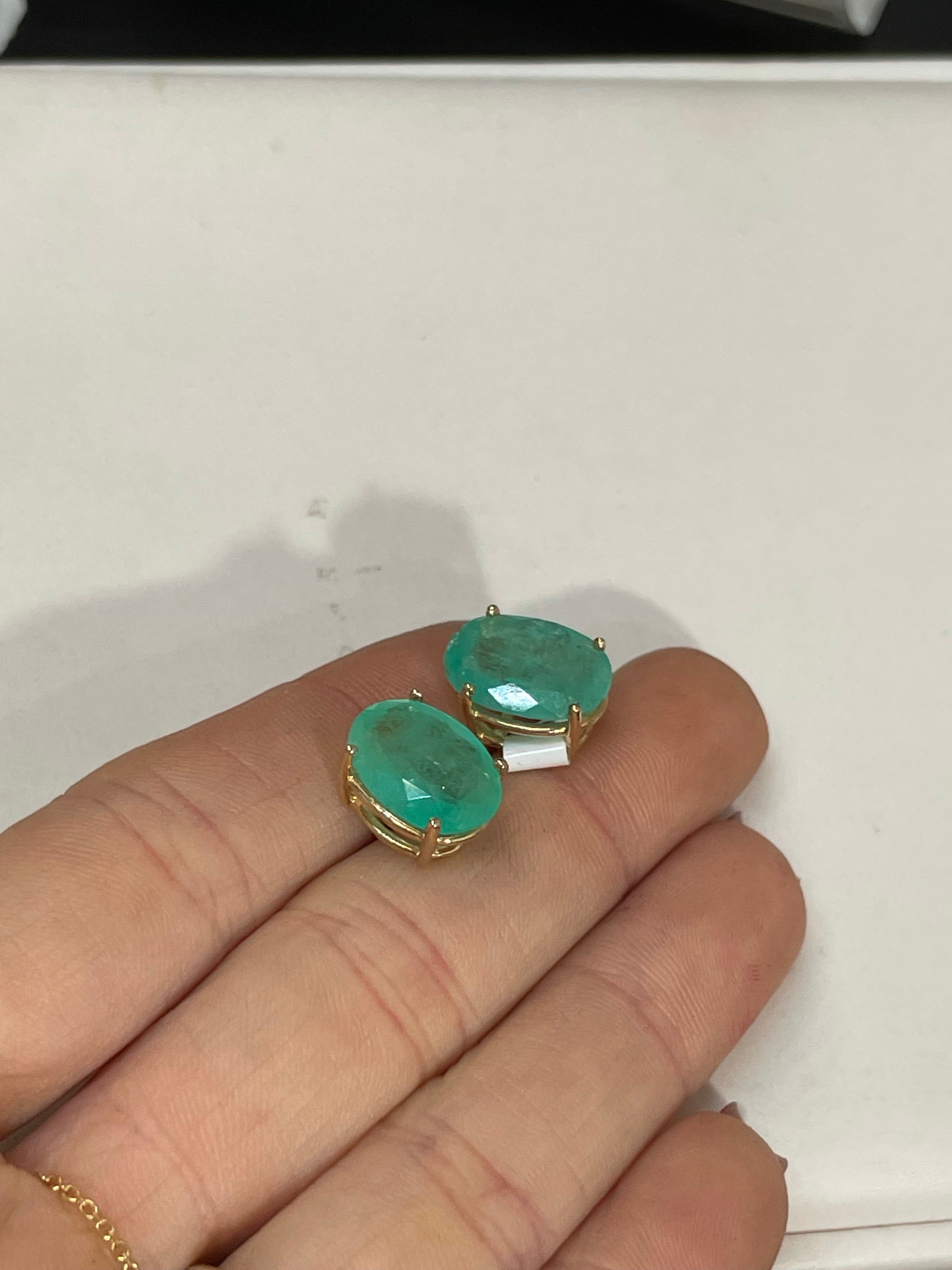 6CT Colombian Emerald Oval 14K Yellow Gold Stud Earrings