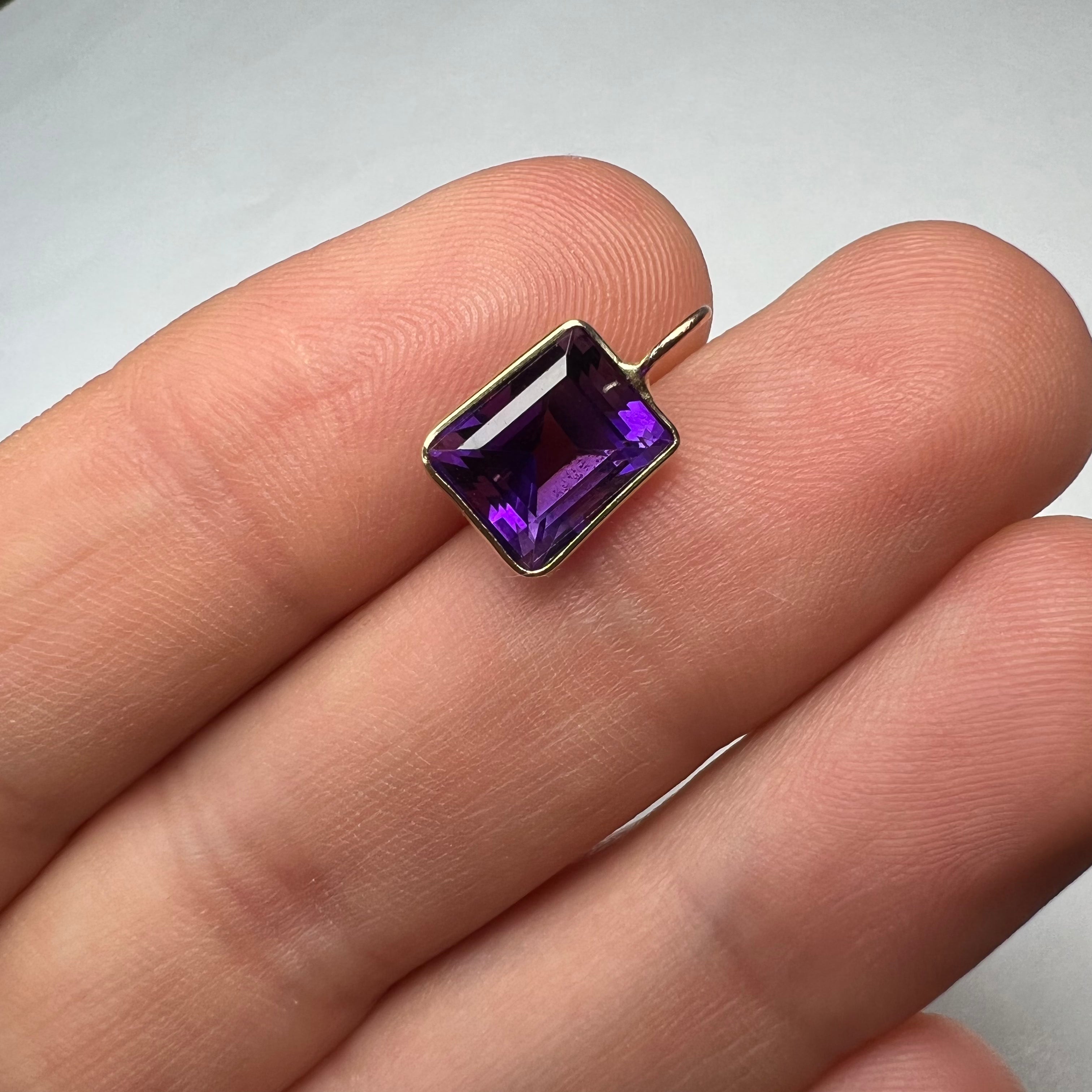 2.06 CT Natural Amethyst 14K Yellow Gold Pendant Charm 13x7.5mm