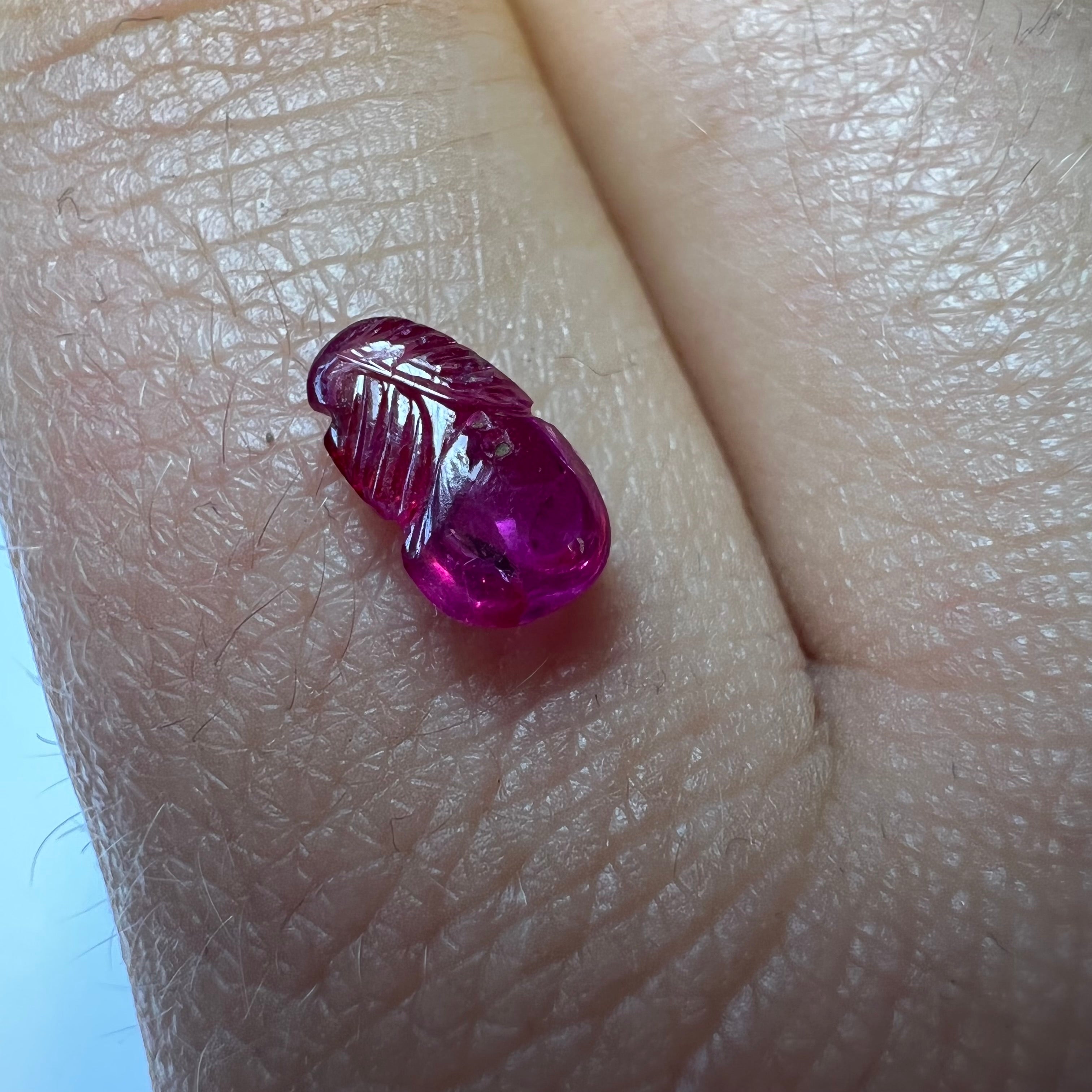.95CTW Loose Carved Leaf Ruby 8.15x4.90x2.48mm Earth mined Gemstone