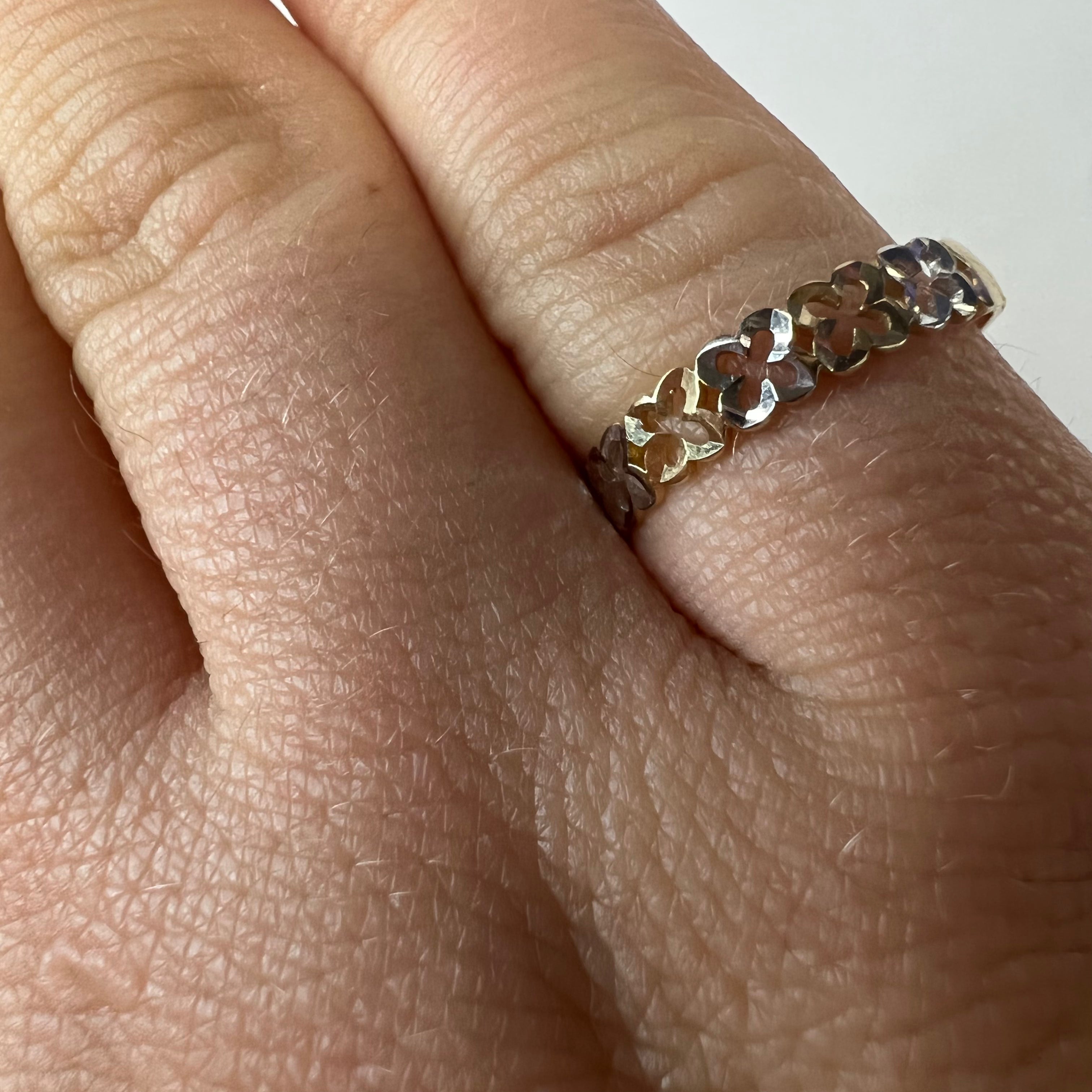 Solid 14K Yellow Gold, Two Tones Stackable Flower Ring Band Size 6.75