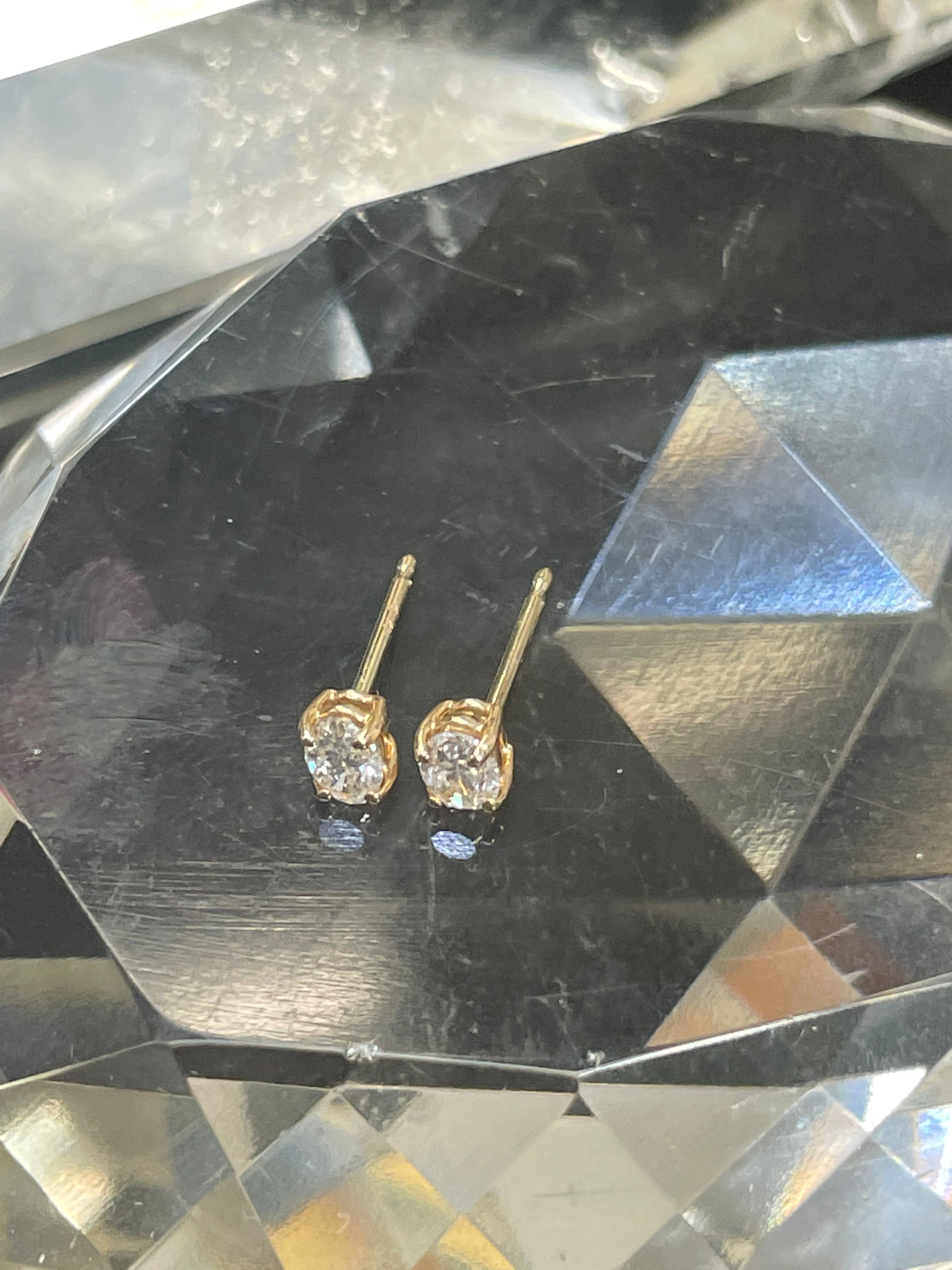 .28CT Oval Diamond I VS2 14K Yellow Gold  Earring Studs