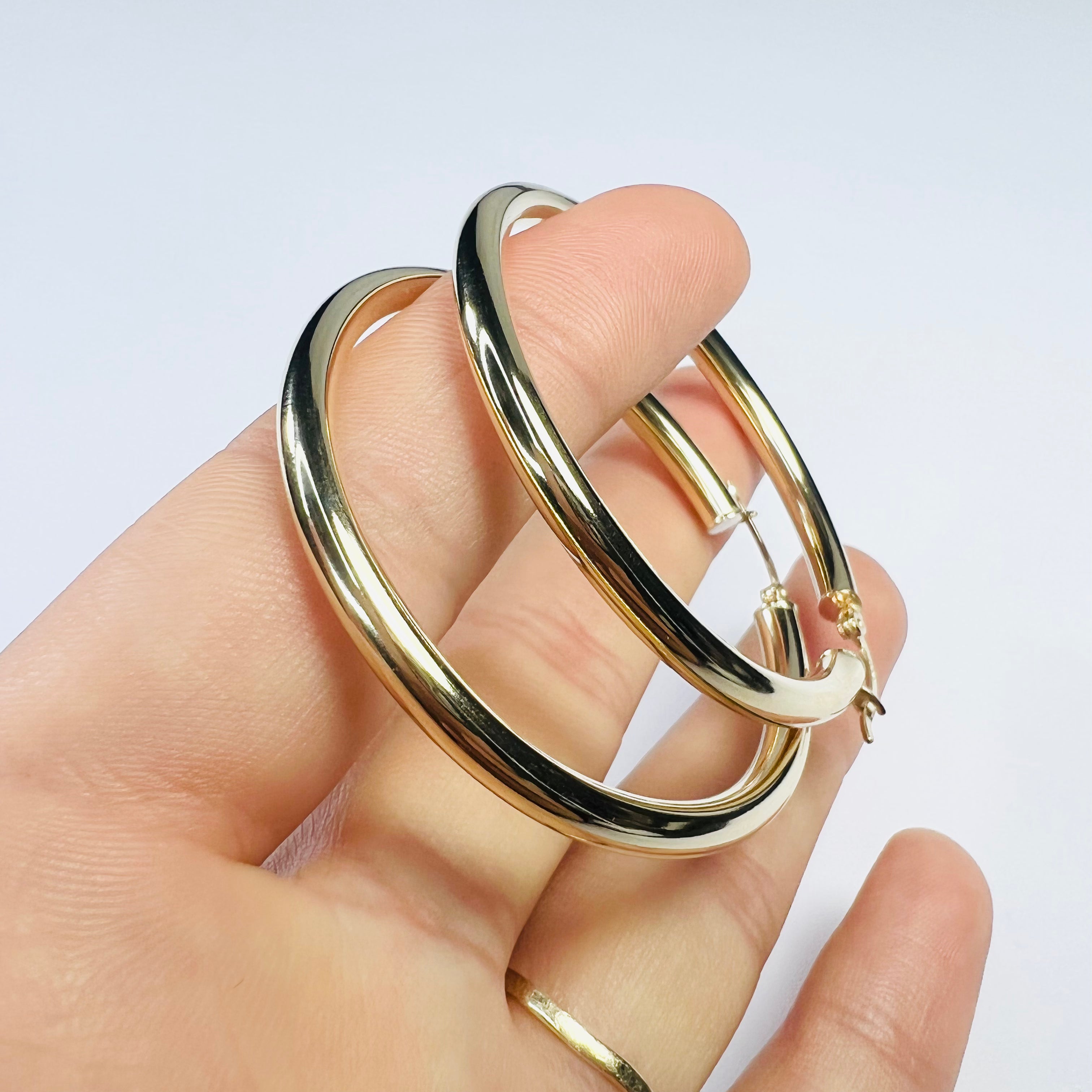 Beautiful New 14K Solid Yellow Gold Hoop Earrings 2"