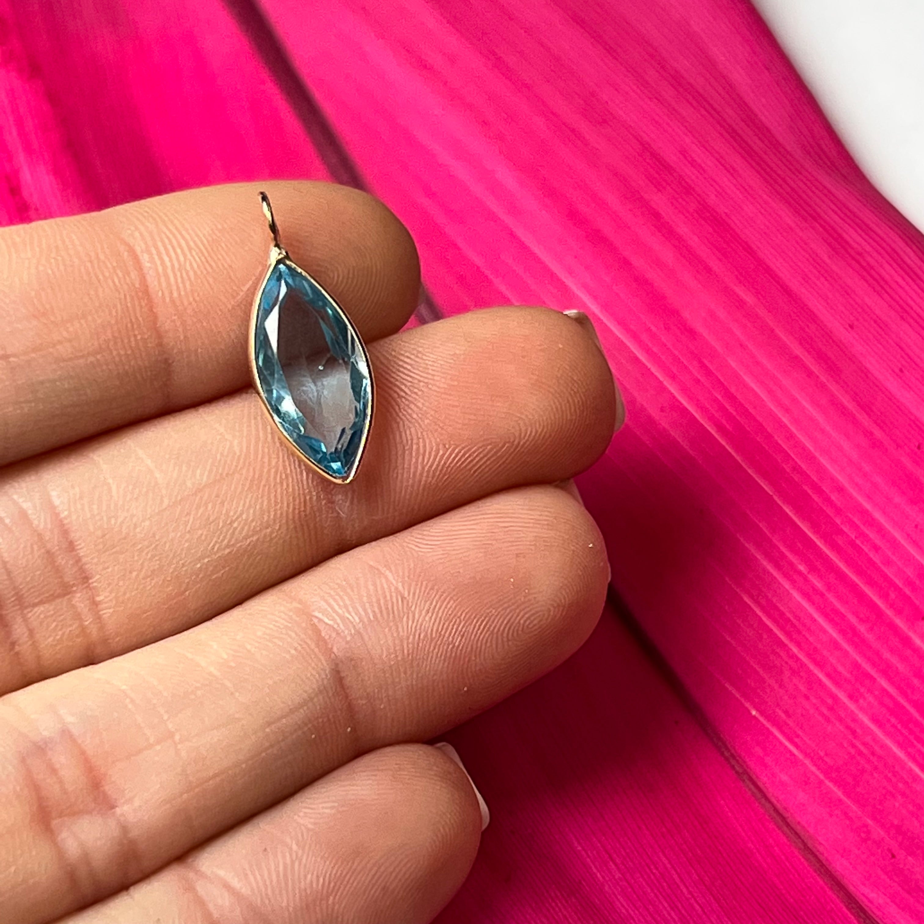 Natural Vibrant Blue Marquise Topaz 14K Yellow Gold Pendant Charm 20x8mm