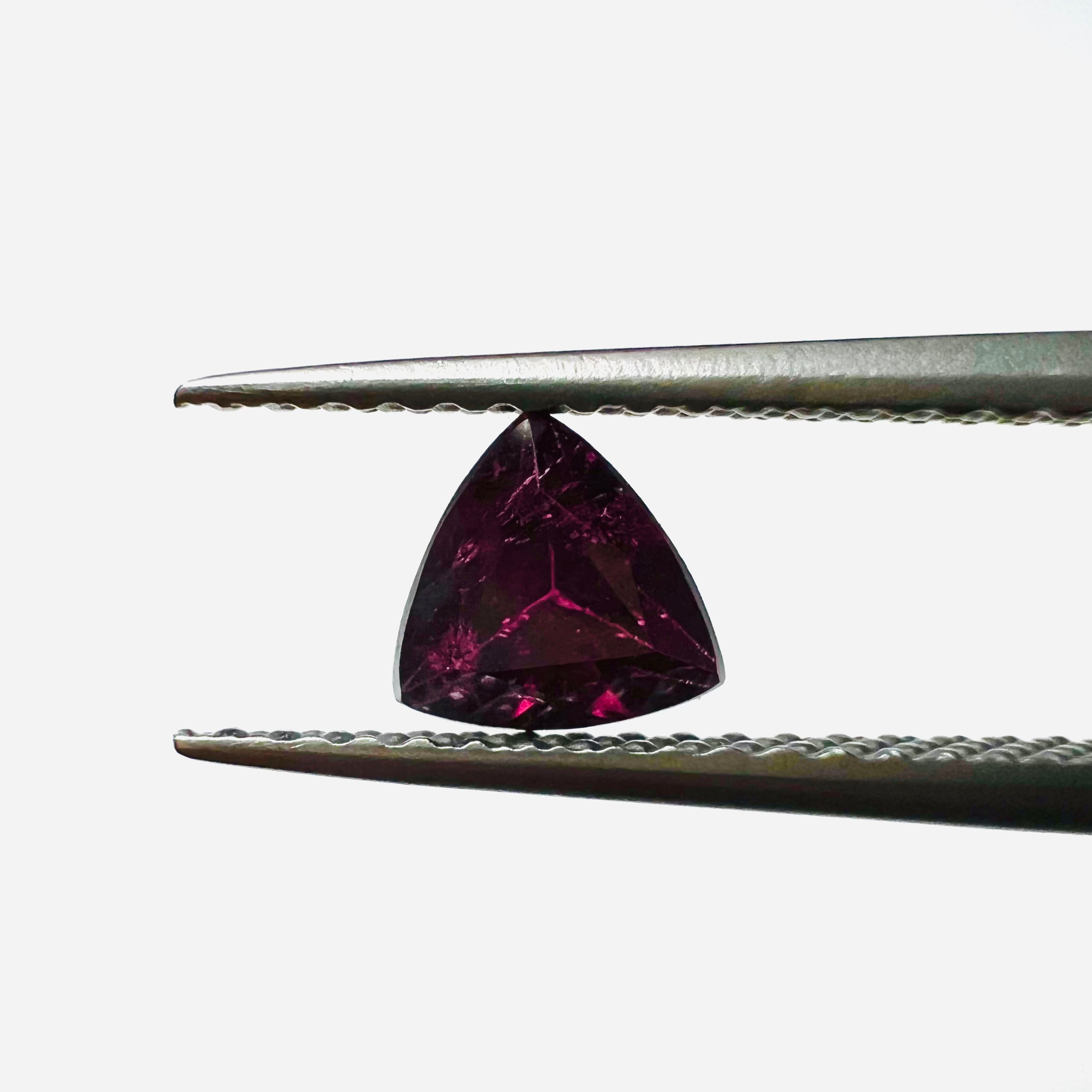 .66CT Loose Natural Garnet  5x5x3mm  Earth mined Gemstone