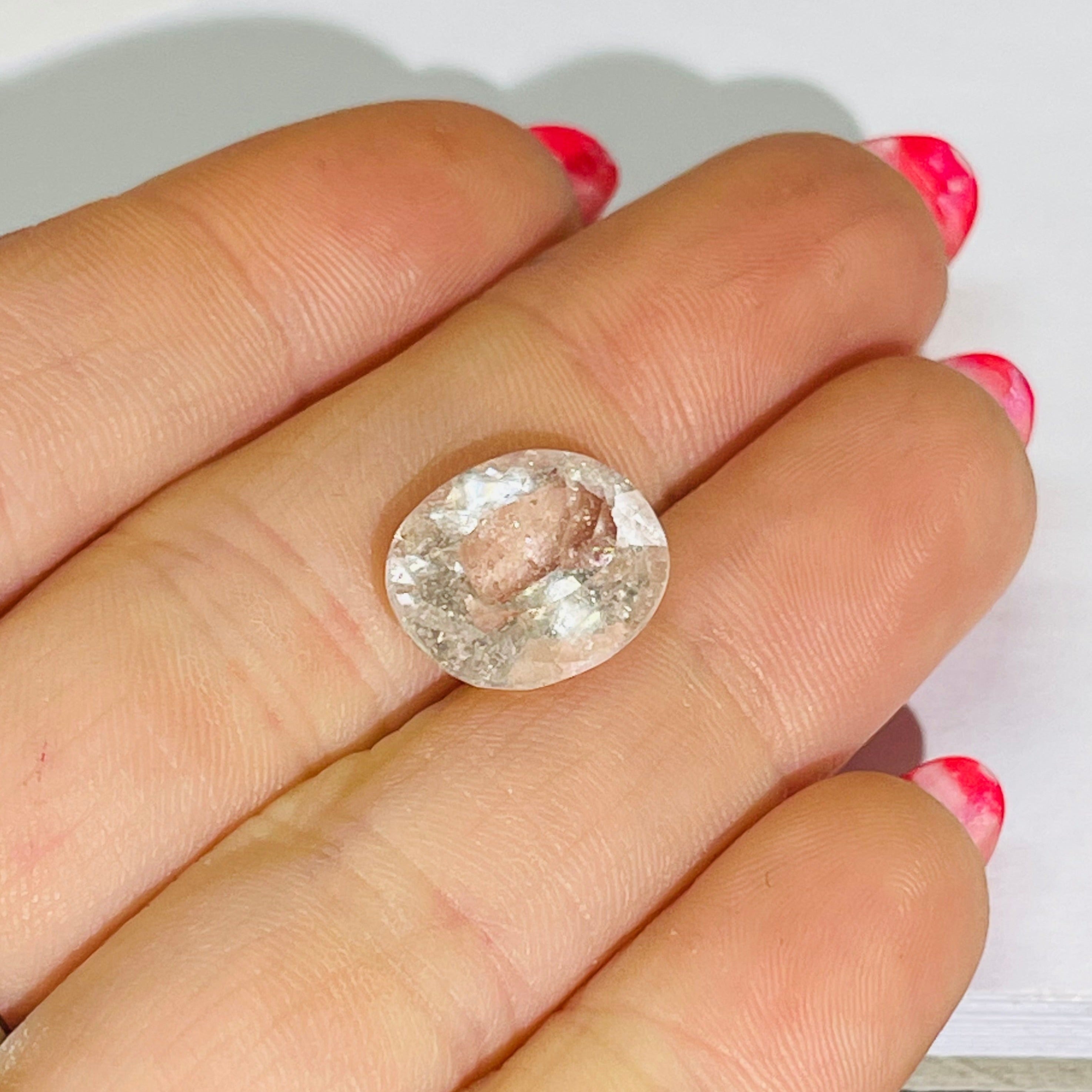 5.5CT Natural Pink Oval Morganite 14x12mm
