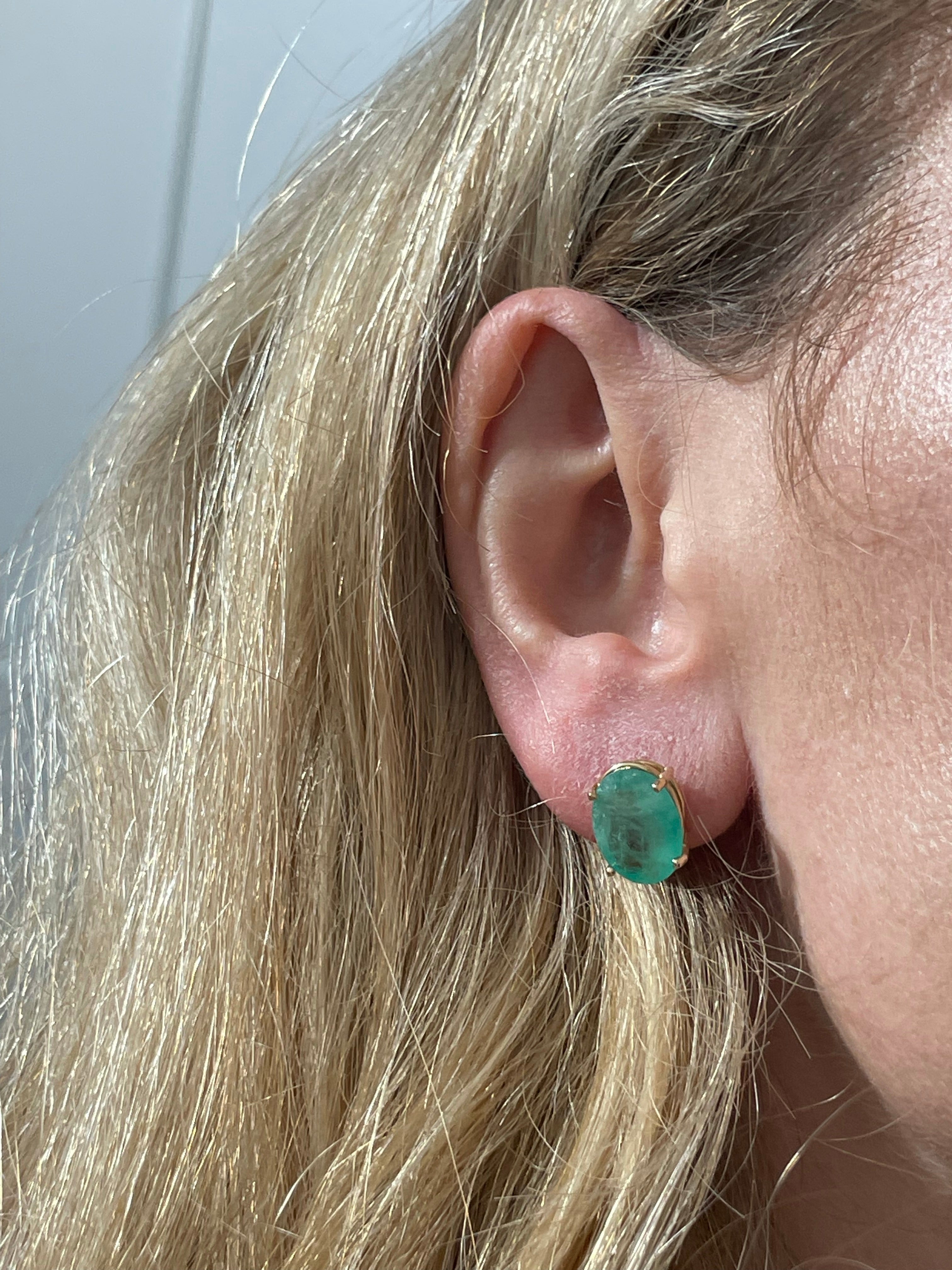 6CT Colombian Emerald Oval 14K Yellow Gold Stud Earrings