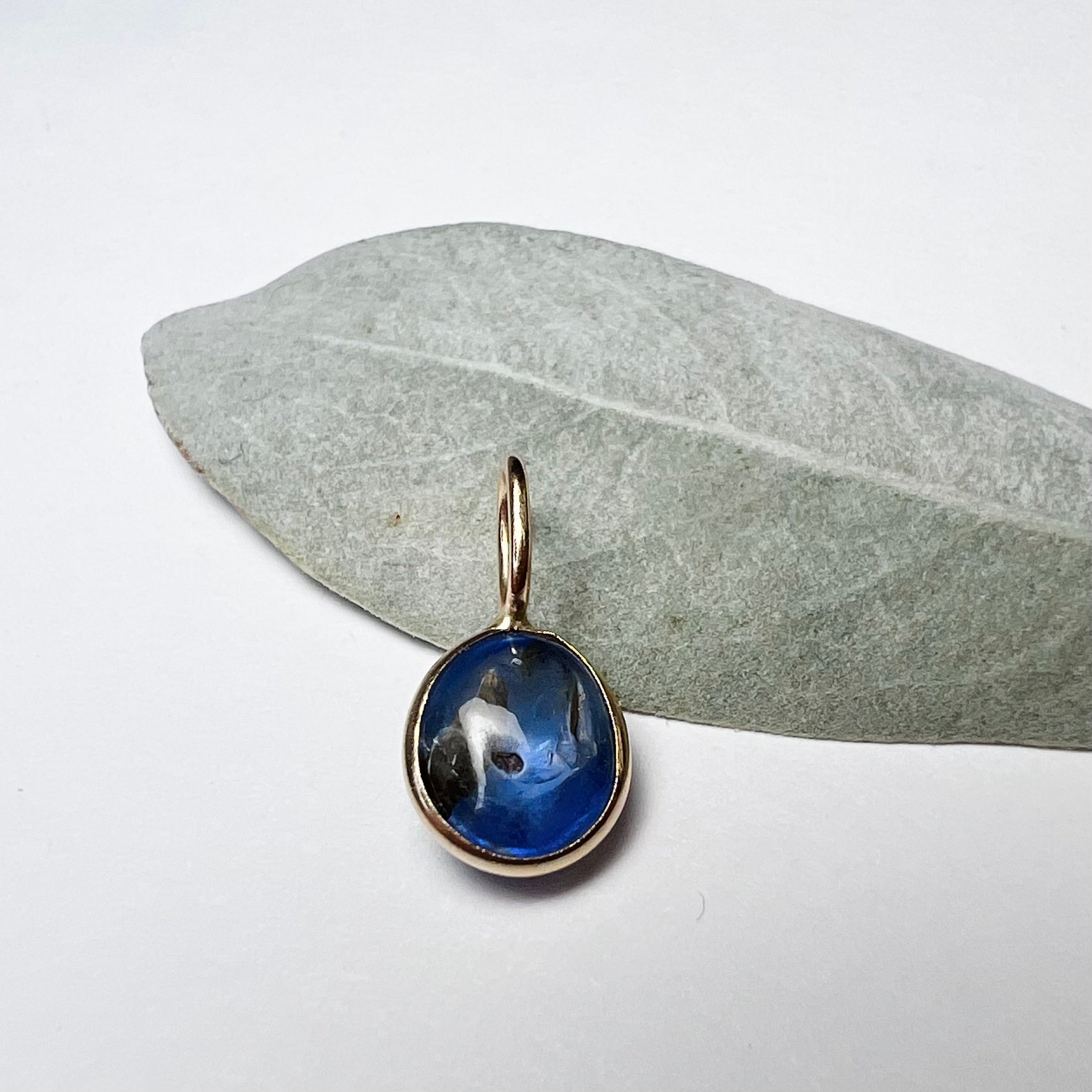 Natural Cabochon Sapphire 14K Yellow Gold Pendant Charm 16x8mm