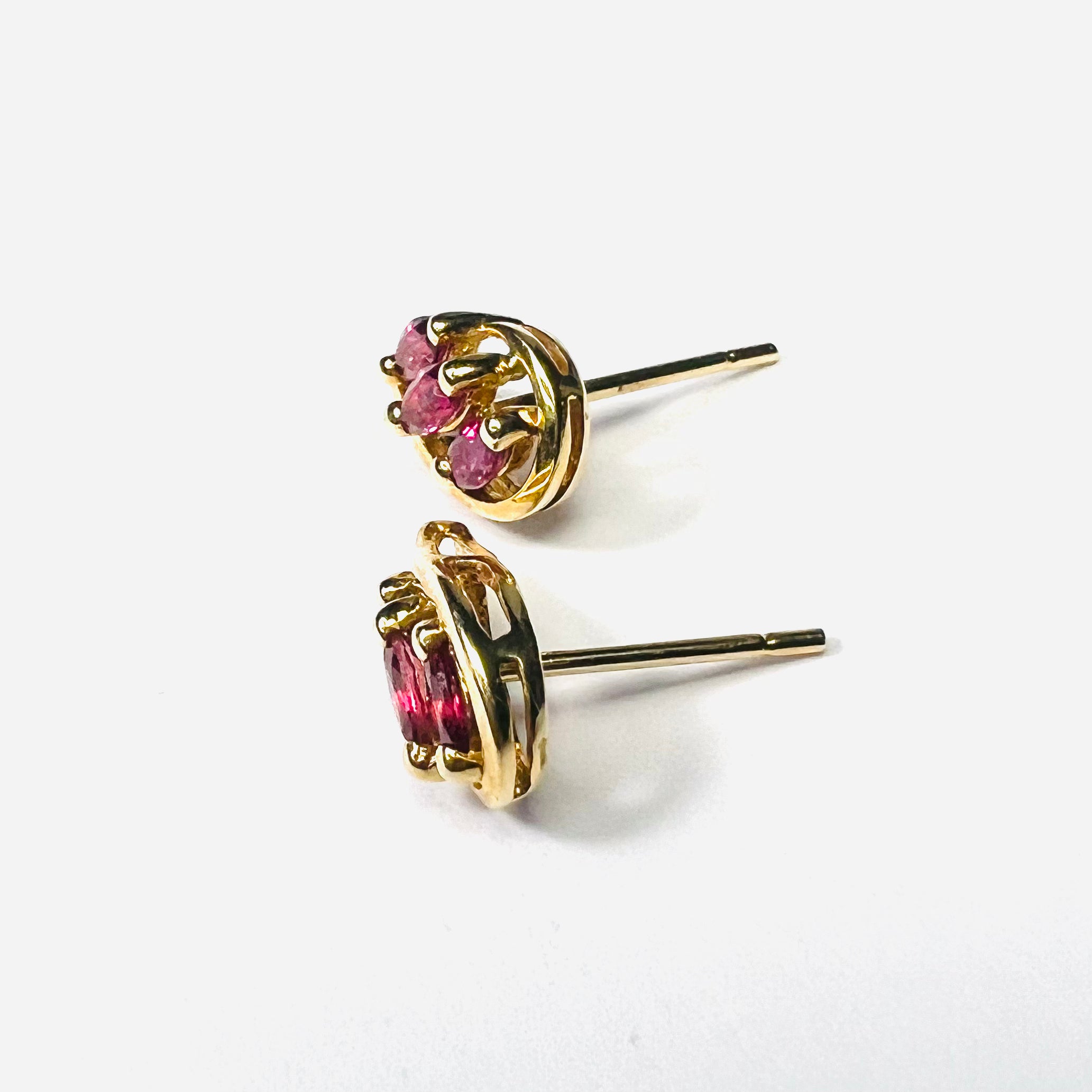 14K Yellow Gold Cherry Leaf .65ctw Ruby Earring Pushback Studs 12x6mm