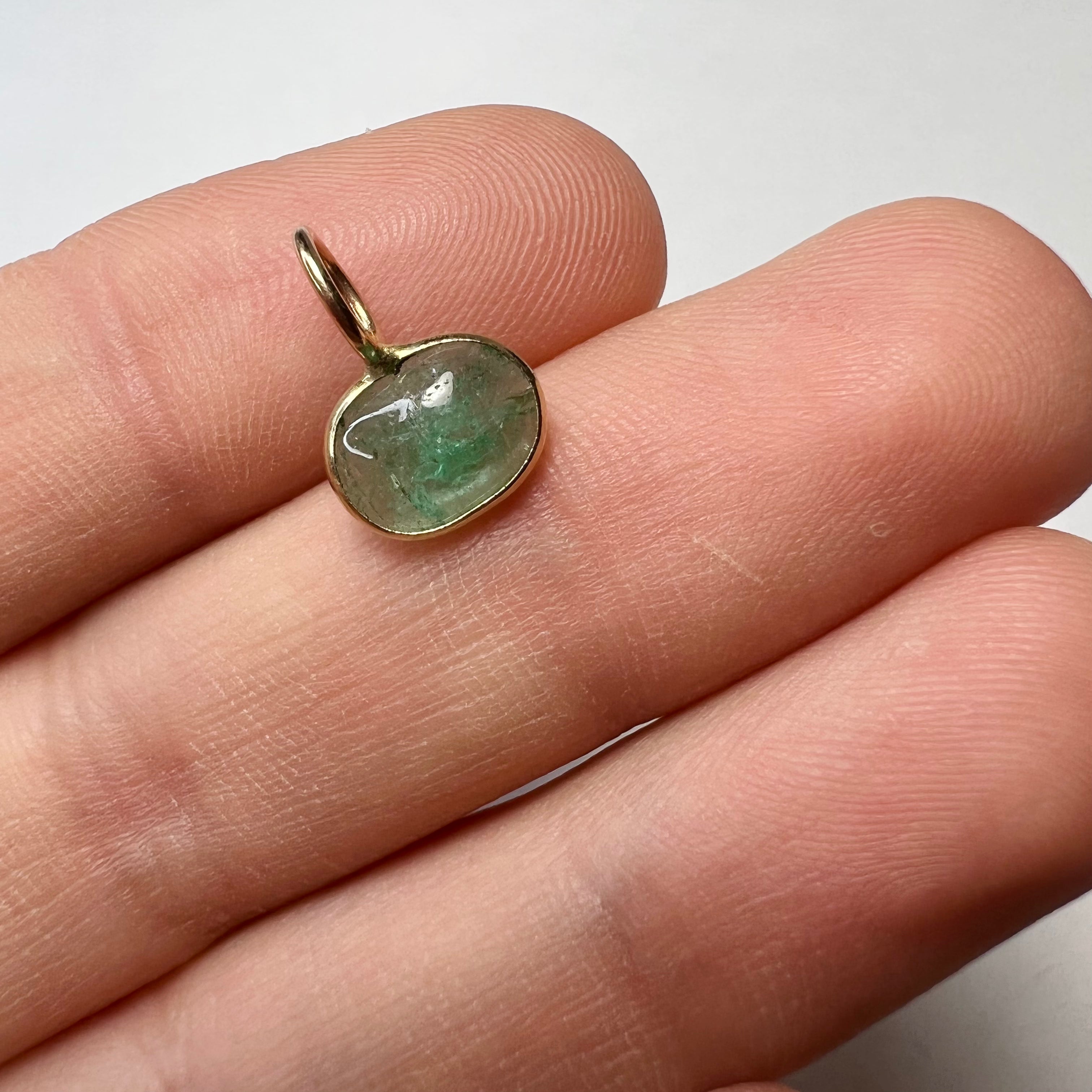 1.25CT Colombian Oval Cabochon Emerald 14K Yellow Gold Pendant Charm 13x9mm