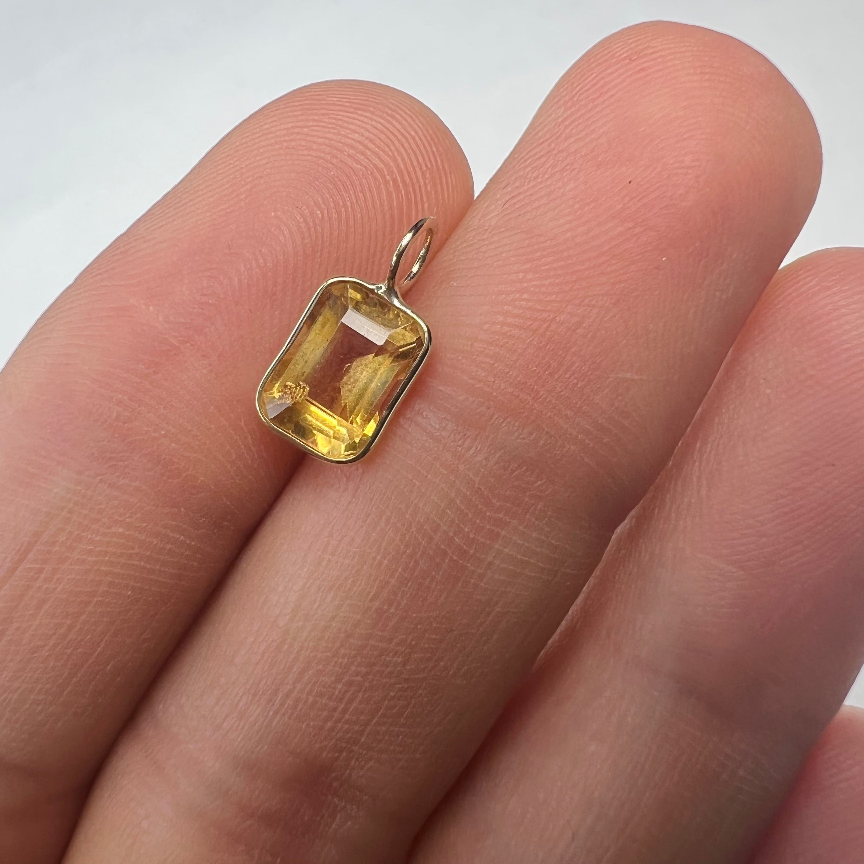 1.1CT Natural Yellow Citrine 14K Yellow Gold Pendant Charm 13x6.5mm