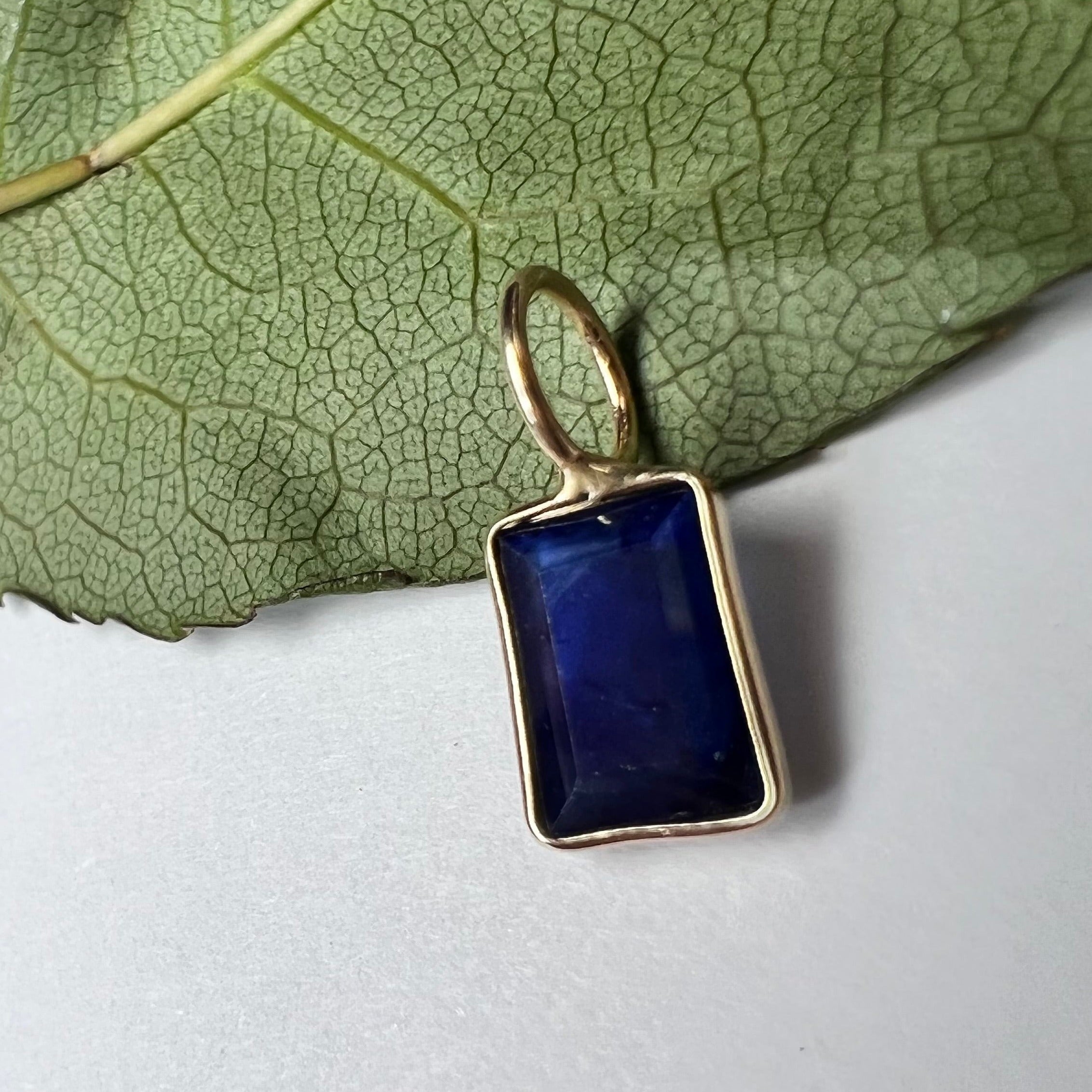 Natural Sapphire Emerald Cut 14K Yellow Gold Pendant Charm 13x5.5mm