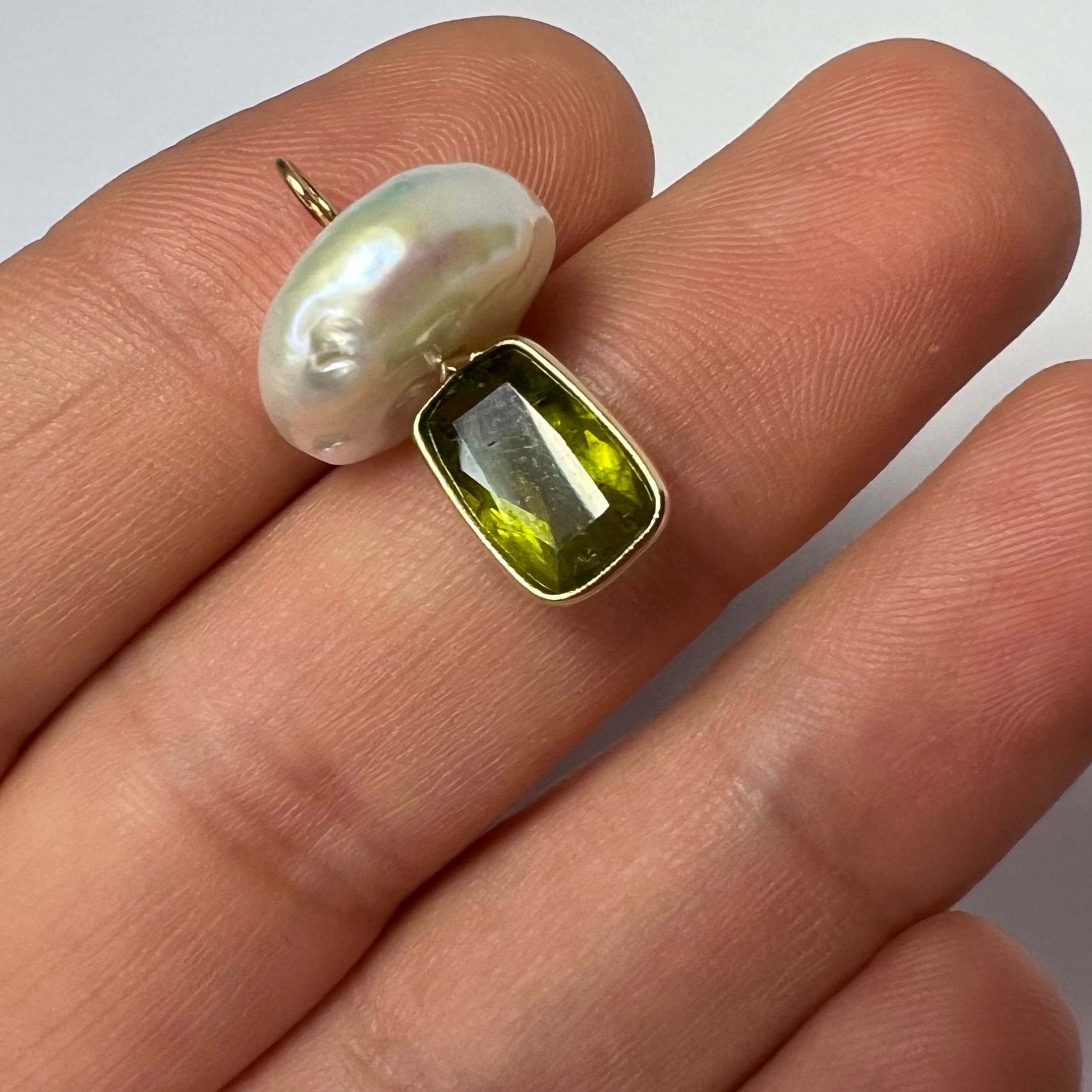 Natural Green Tourmaline and Pearl Mushroom 14K Yellow Gold Pendant Charm 23x14mm