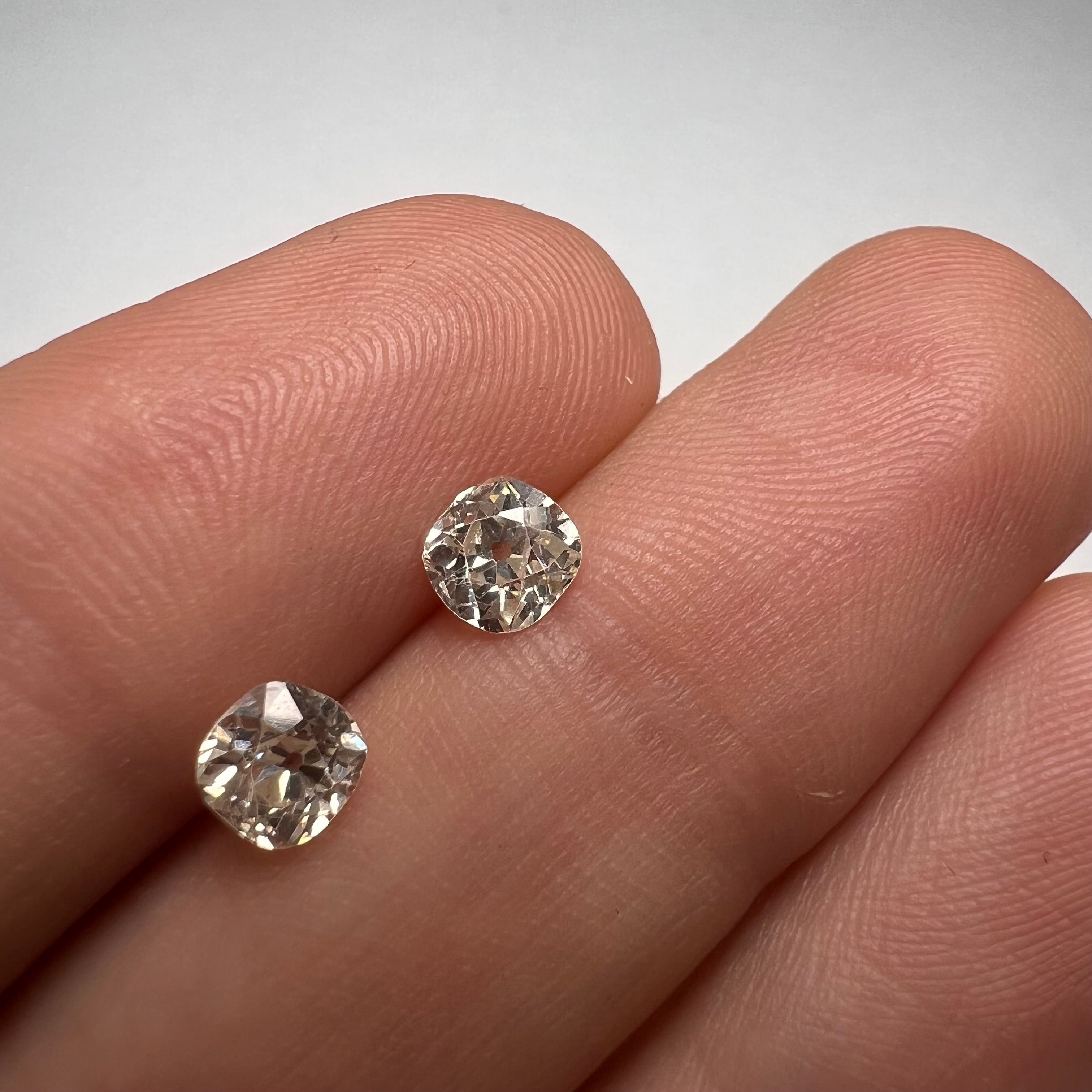 1.13CT Old Mine Diamond Pair L VS1 5mm Natural Earth mined