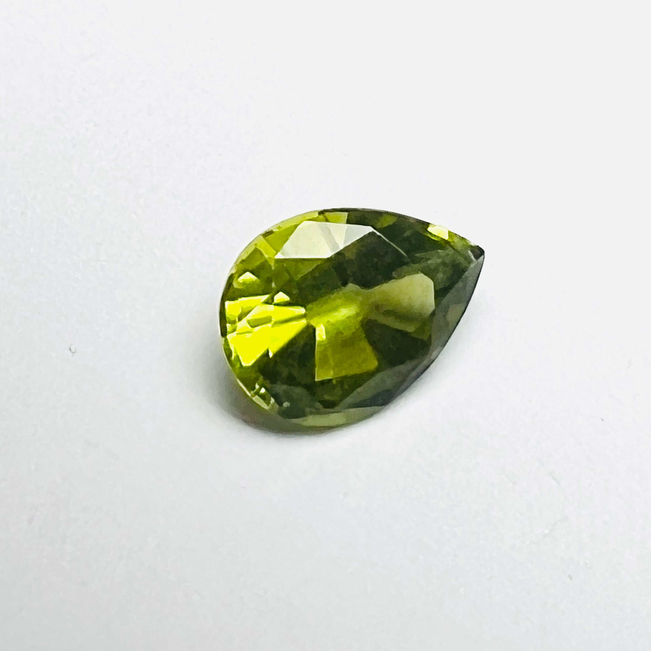 1.40CTW Loose Natural Pear Cut Peridot 8.14x6.14x4.14mm Earth mined Gemstone