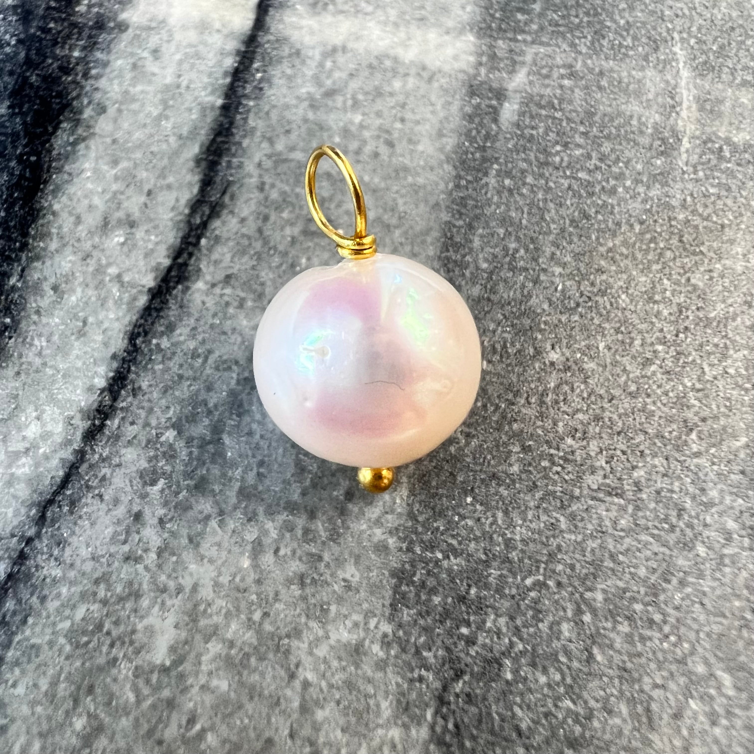 Natural Fresh Water Pearl 14K Yellow Gold Pendant Charm 18x11mm