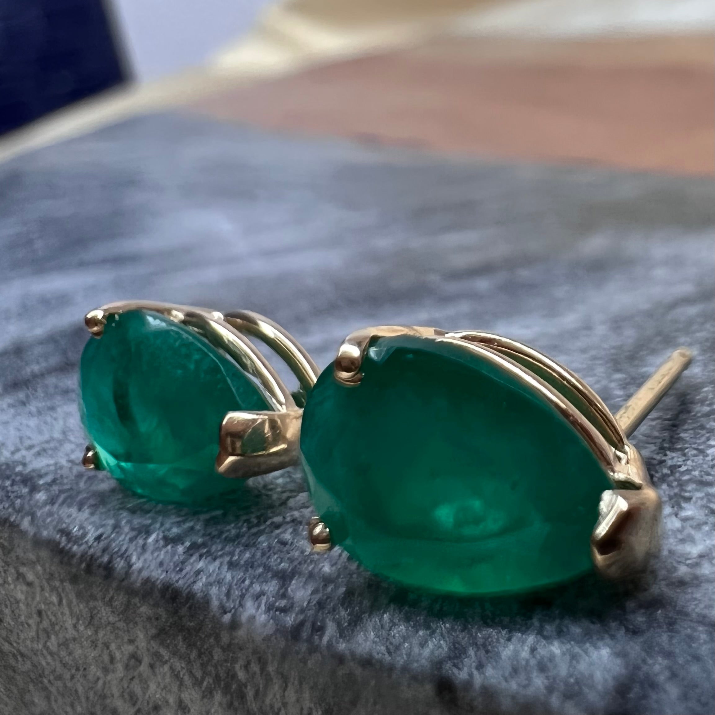 2.4CT Colombian Emerald Pear 14K Yellow Gold Stud Earrings