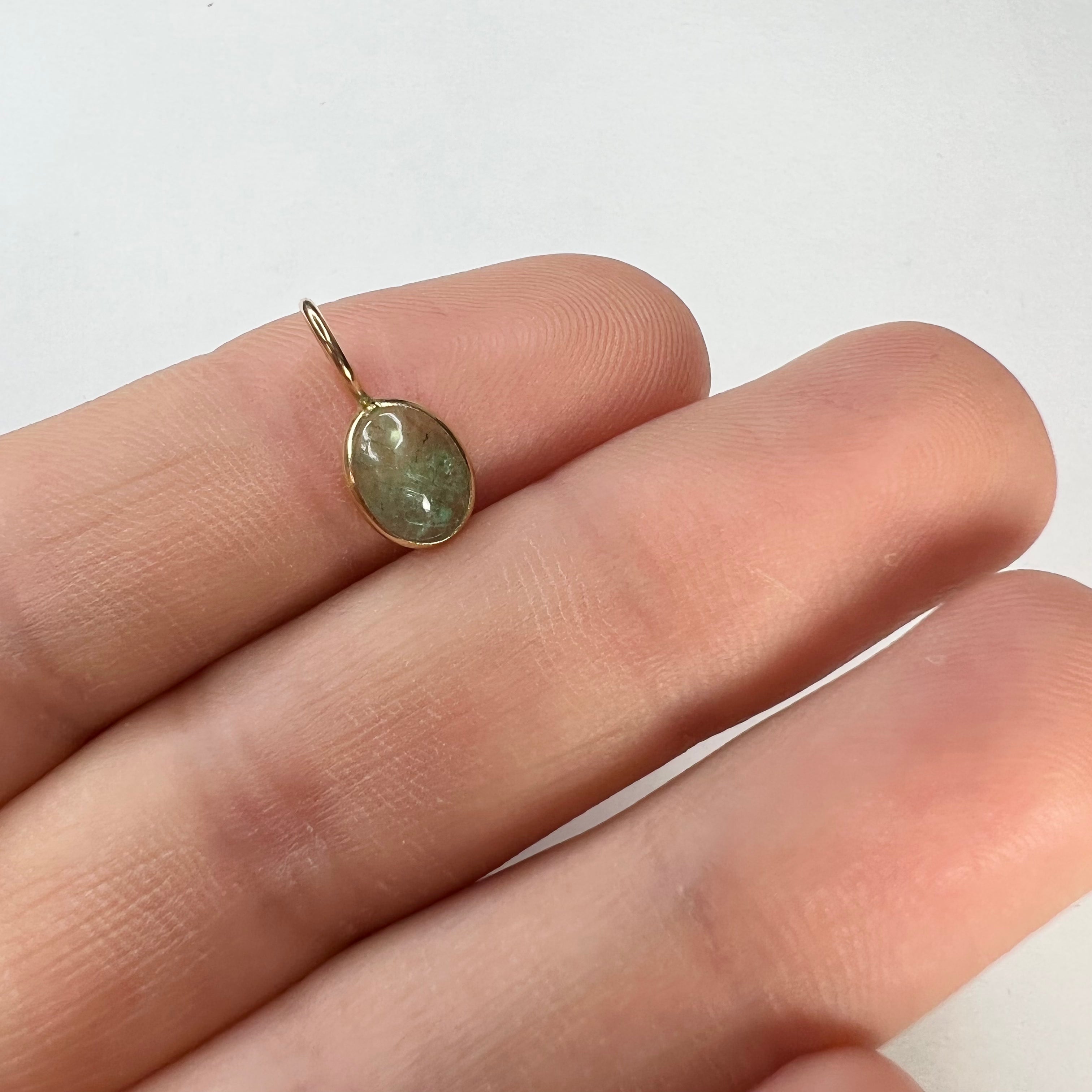 1.1CT Colombian Oval Cabochon Emerald 14K Yellow Gold Pendant Charm 14x6.5mm