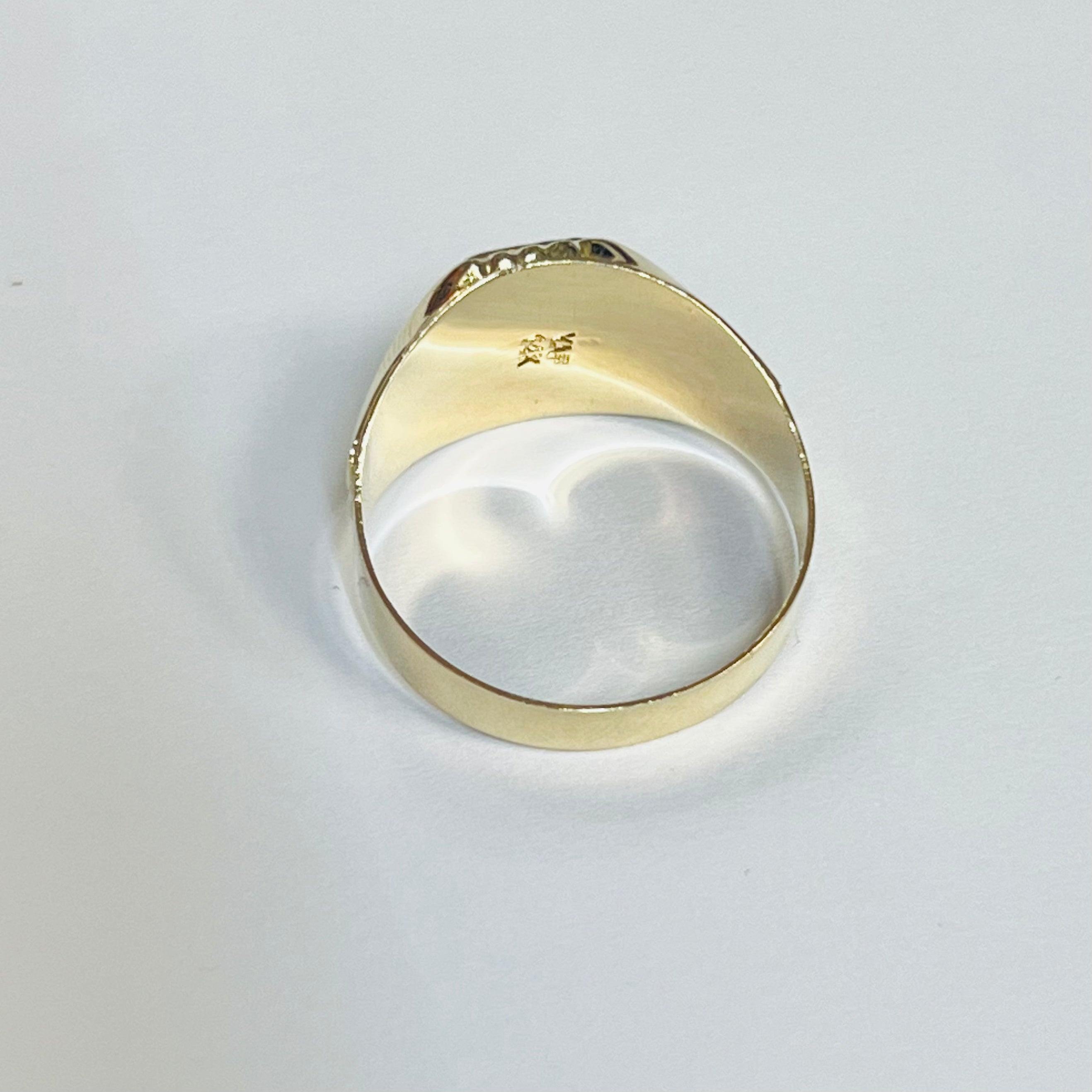 14K Yellow Gold Signet Ring Size 10.5