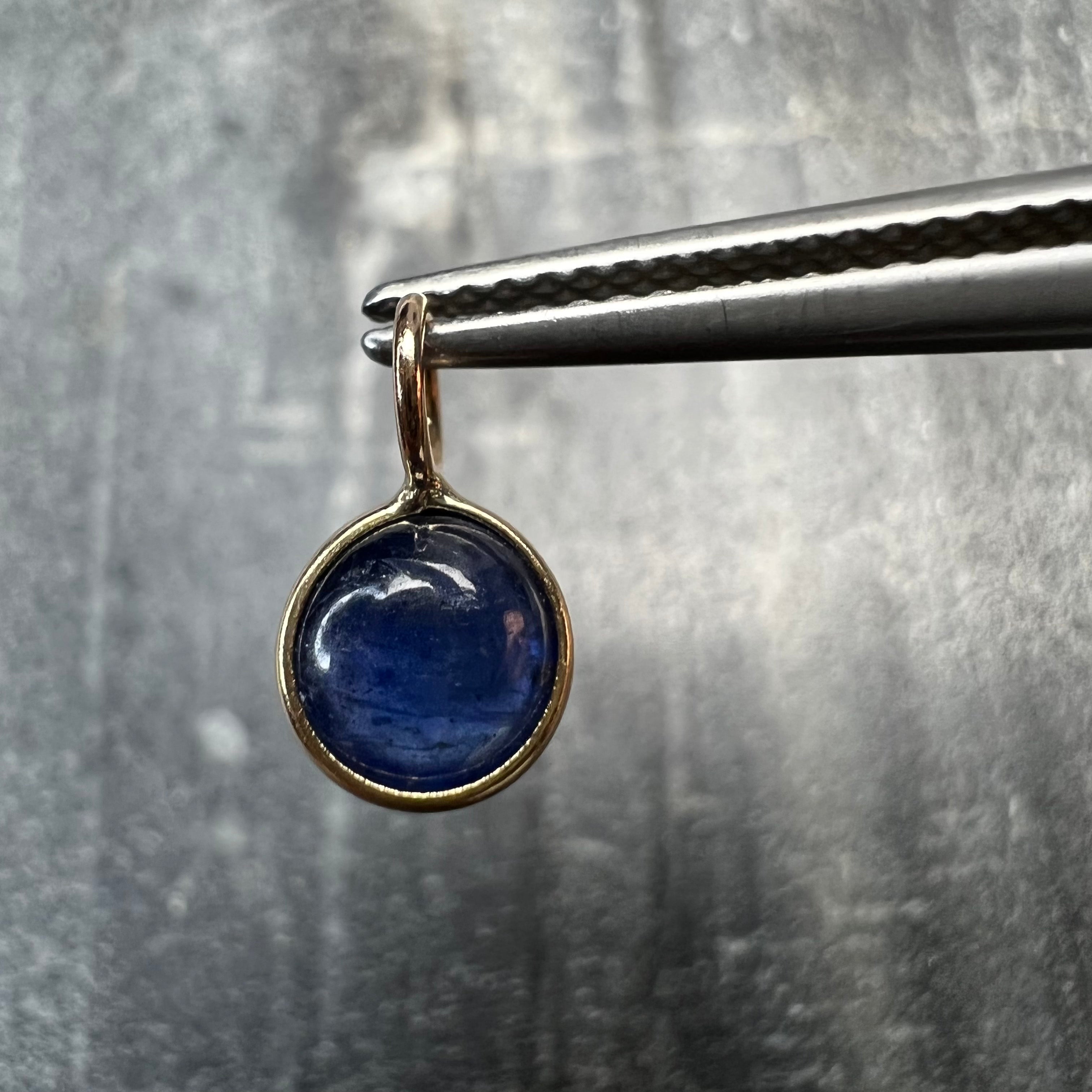 1.03CT Natural Cabochon Sapphire 14K Yellow Gold Pendant Charm 10x6mm