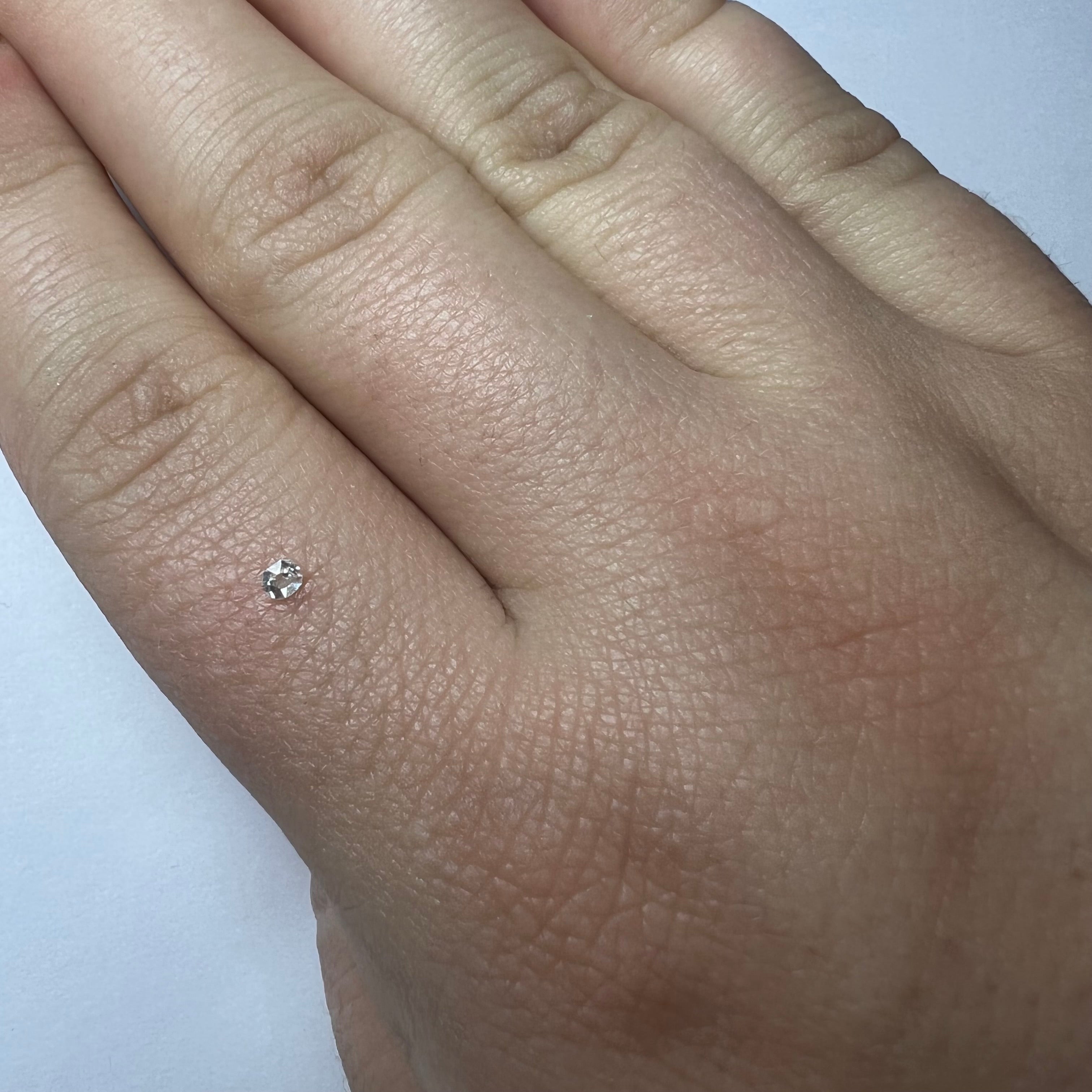 .06CT Oval Diamond I VS2 2.46x2.14x1.70mm Natural Earth mine