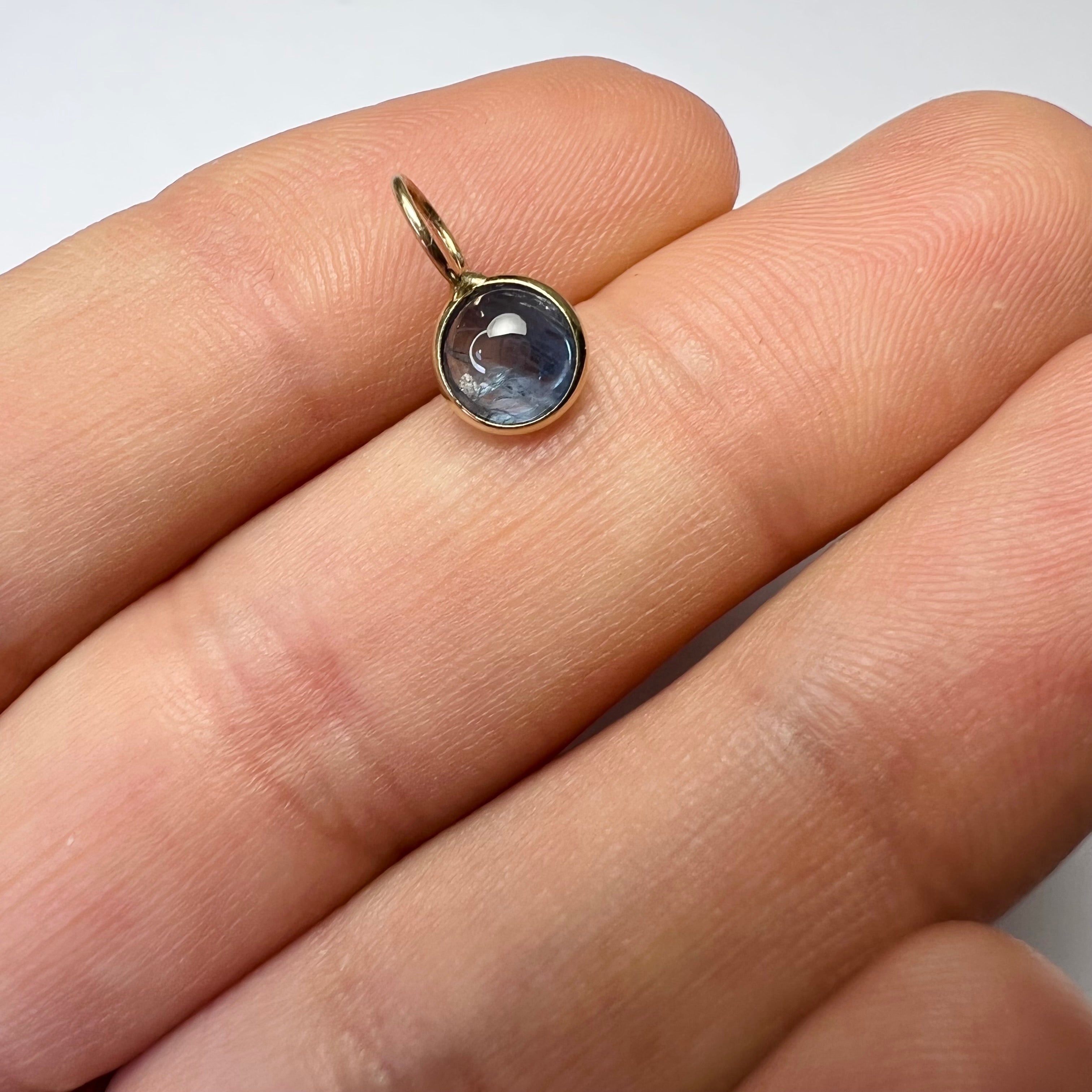 Natural Cabochon Sapphire 14K Yellow Gold Pendant Charm 12x6.5mm