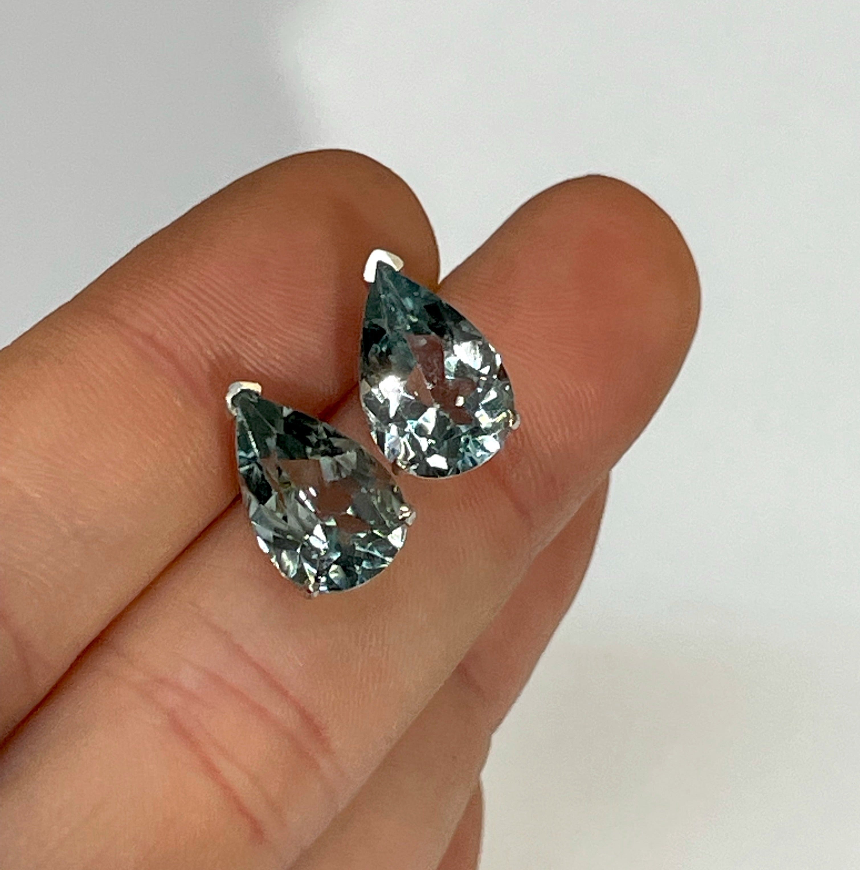 5CT Natural Blue Topaz Pear Shapes Earring Studs 14K White Gold
