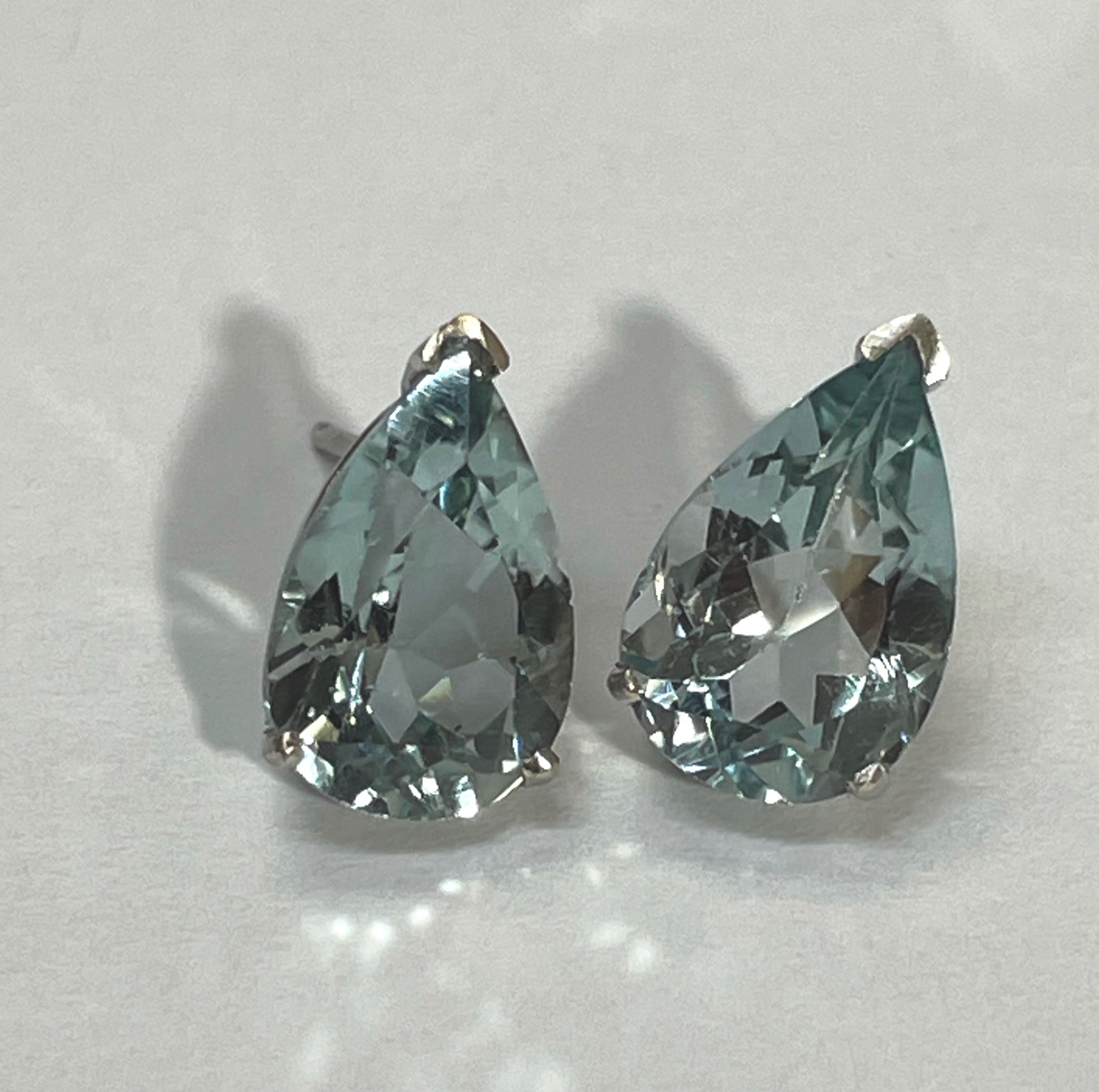 5CT Natural Blue Topaz Pear Shapes Earring Studs 14K White Gold