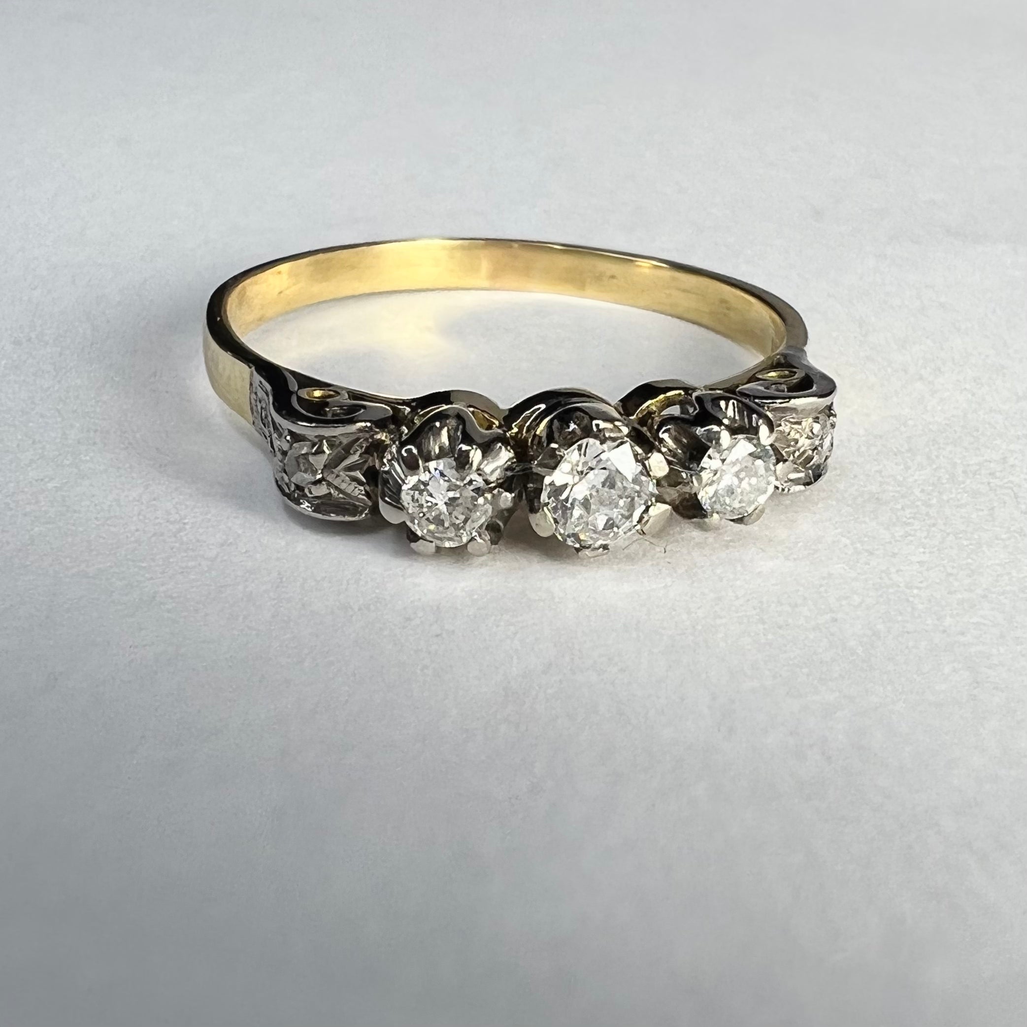Antique 18K Yellow Gold Diamond .30ctw Engraved Ring Size 9.25
