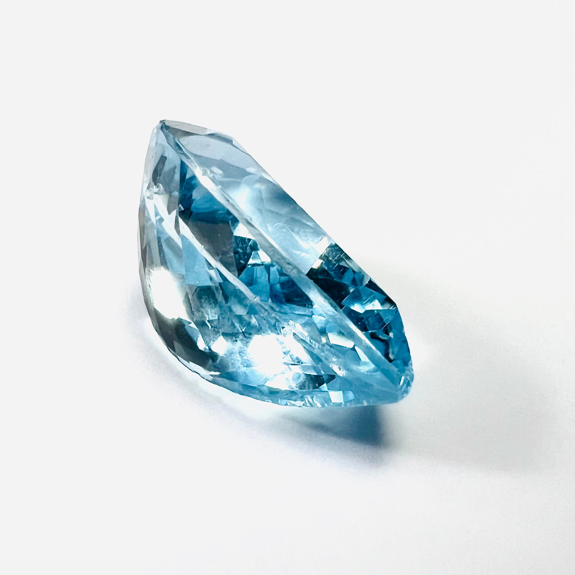 28.75CTW Loose Natural Pear Cut Topaz 24x15x12mm Earth mined Gemstone