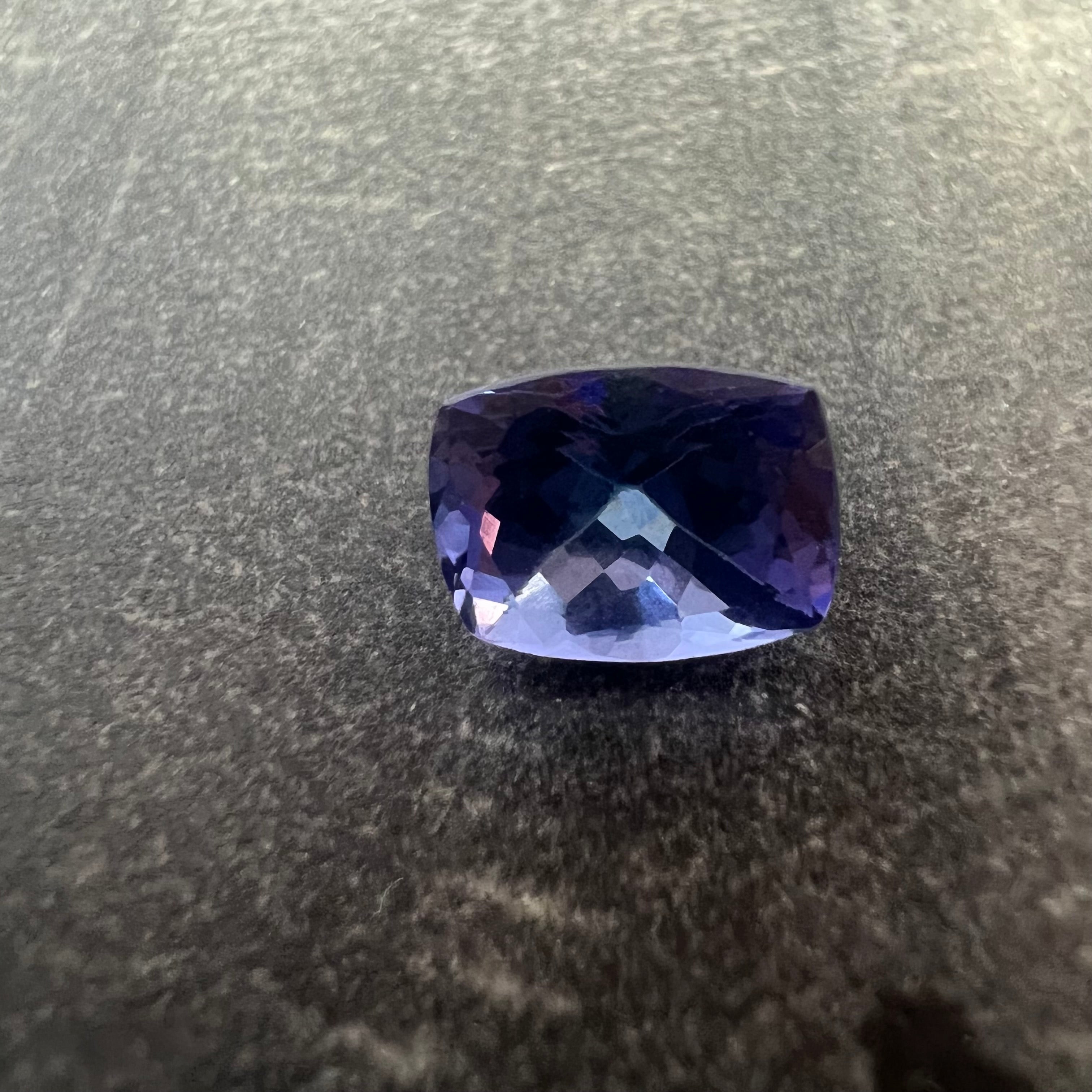 3.78CTW Loose Natural Brilliant Cut Tanzanite 9.71x7.43mm Earth mined Gemstone