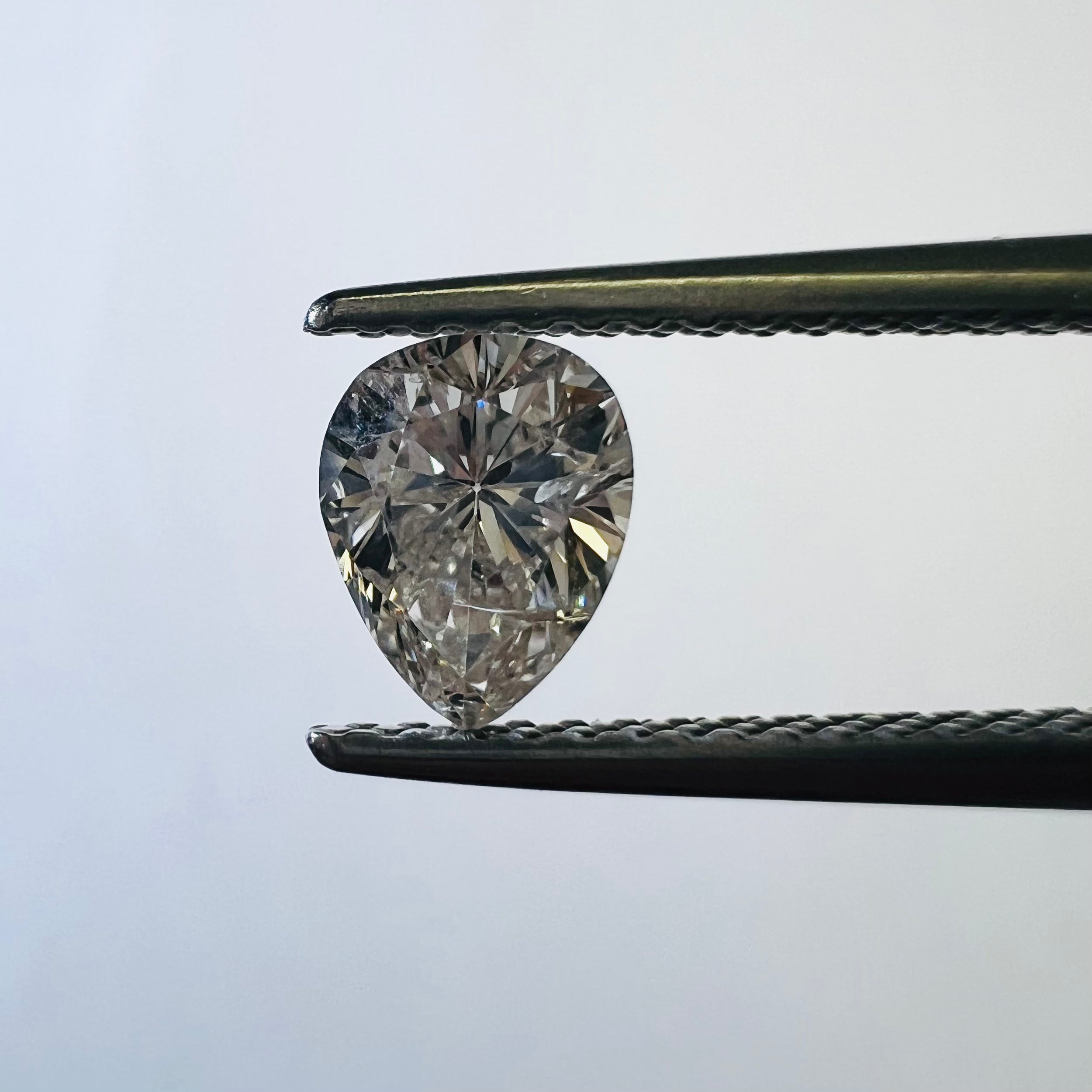 .66CT Pear Brilliant Diamond Light Champagne SI2 Natural Earth mined
