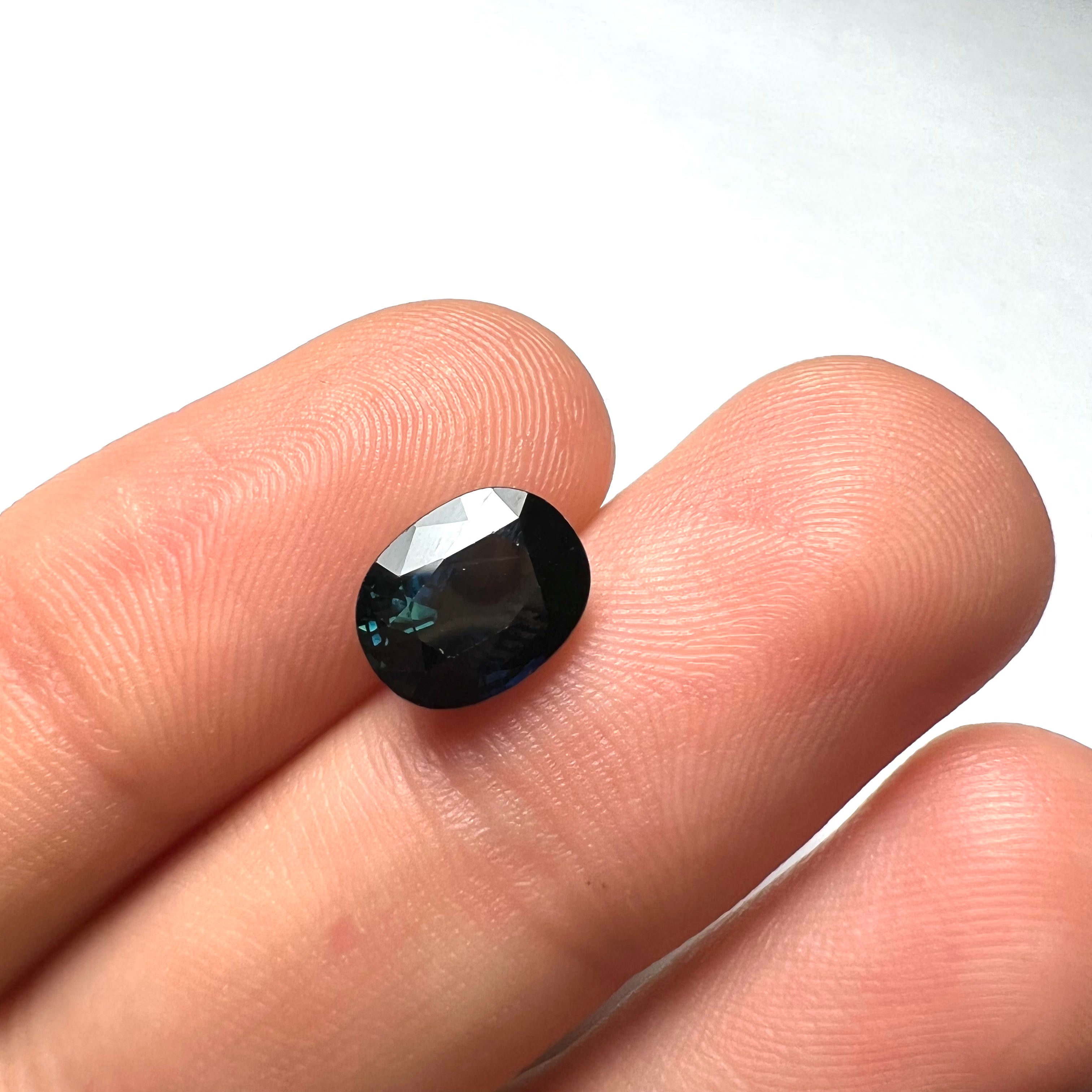 2.9CTW Loose Green Oval Sapphire 9x7x5mmEarth mined Gemstone