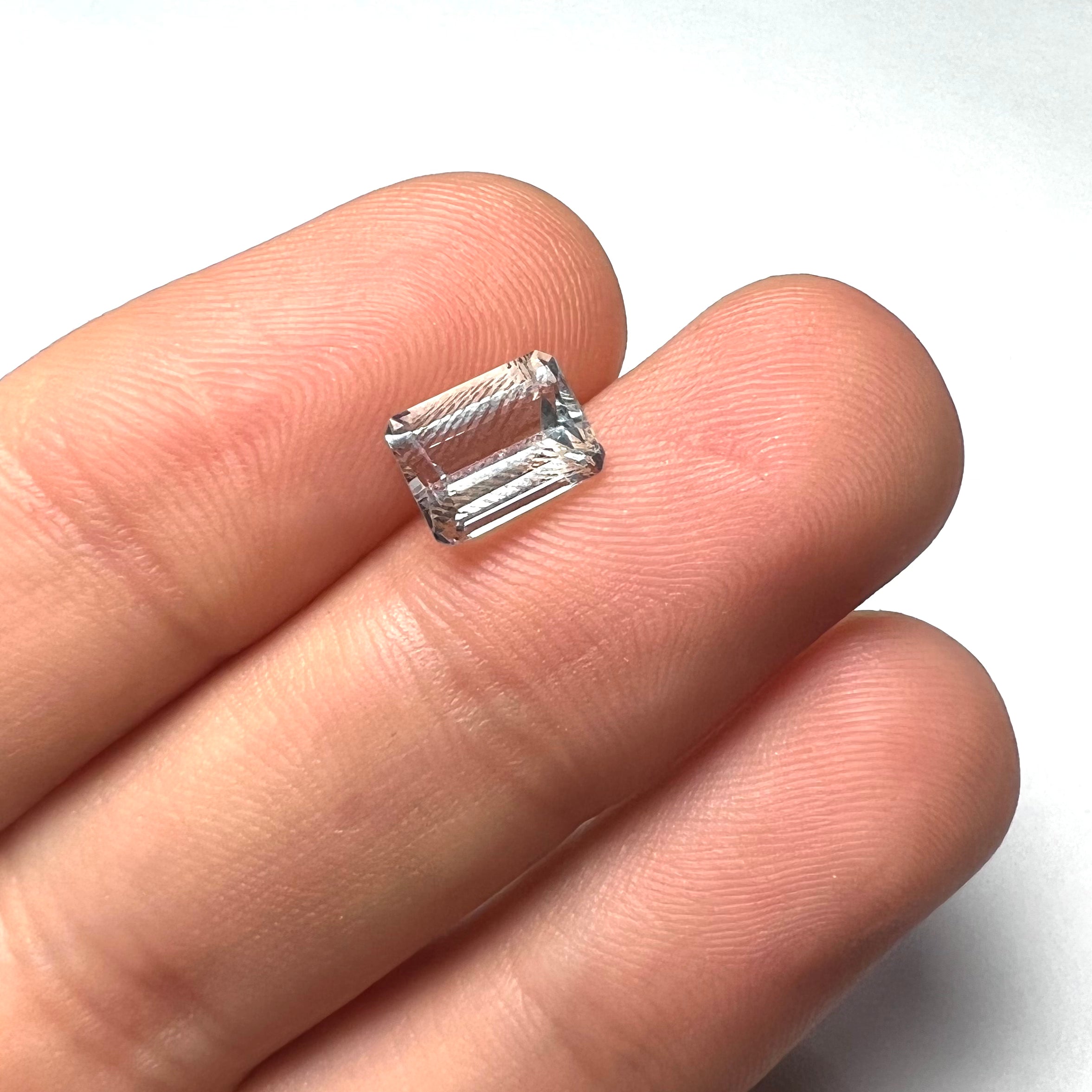 1.6CTW Loose Natural Aquamarine 8x6x4.3mm Earth mined Gemstone