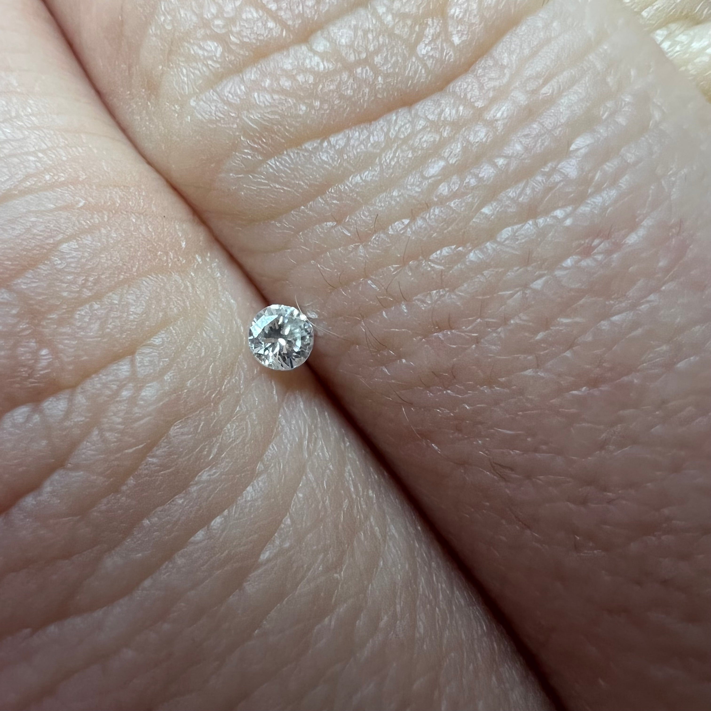 .055CT Old Mine Cut Diamond G VS1 2.39X1.51mm Natural Earth mined