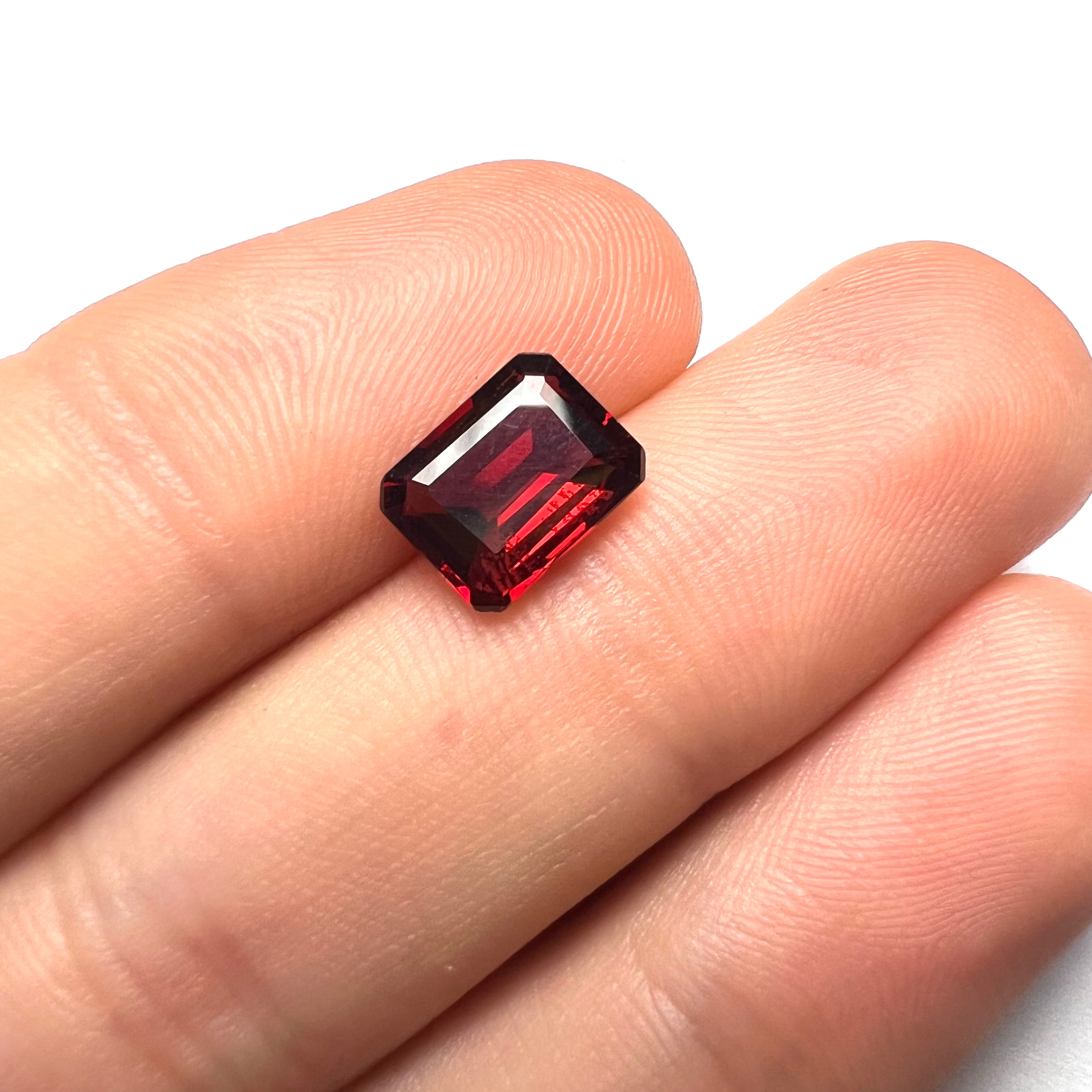 2.8CTW Loose Natural Garnet 9x7x4mm Earth mined Gemstone