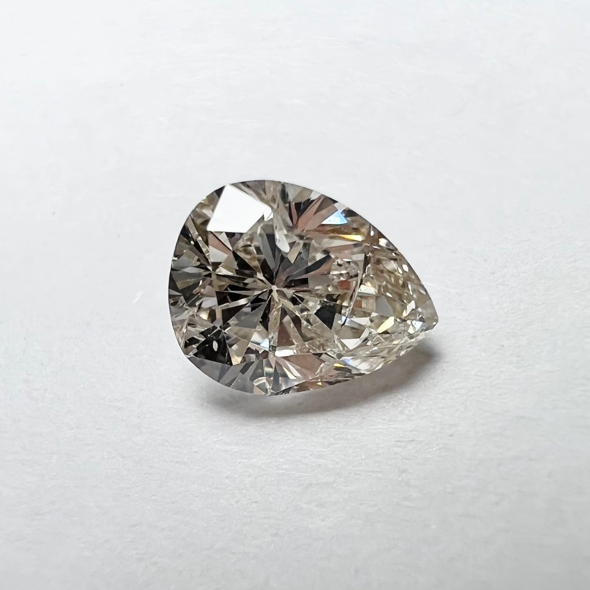.66CT Pear Brilliant Diamond Light Champagne SI2 Natural Earth mined