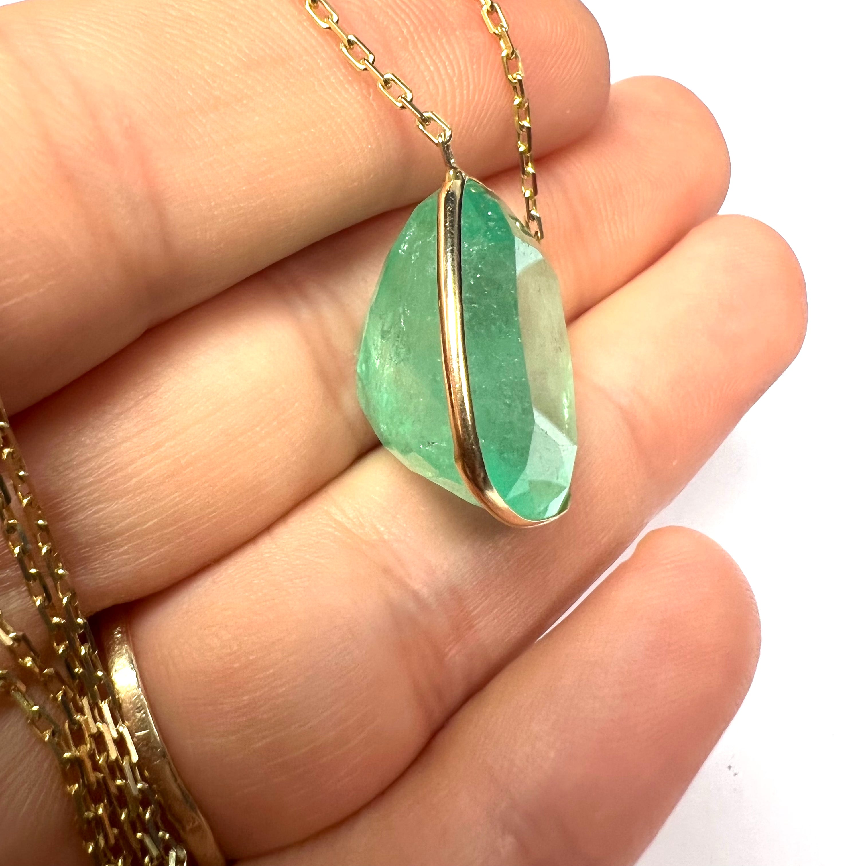 Large Emerald 24" 14K Yellow Gold Cable Chain Necklace