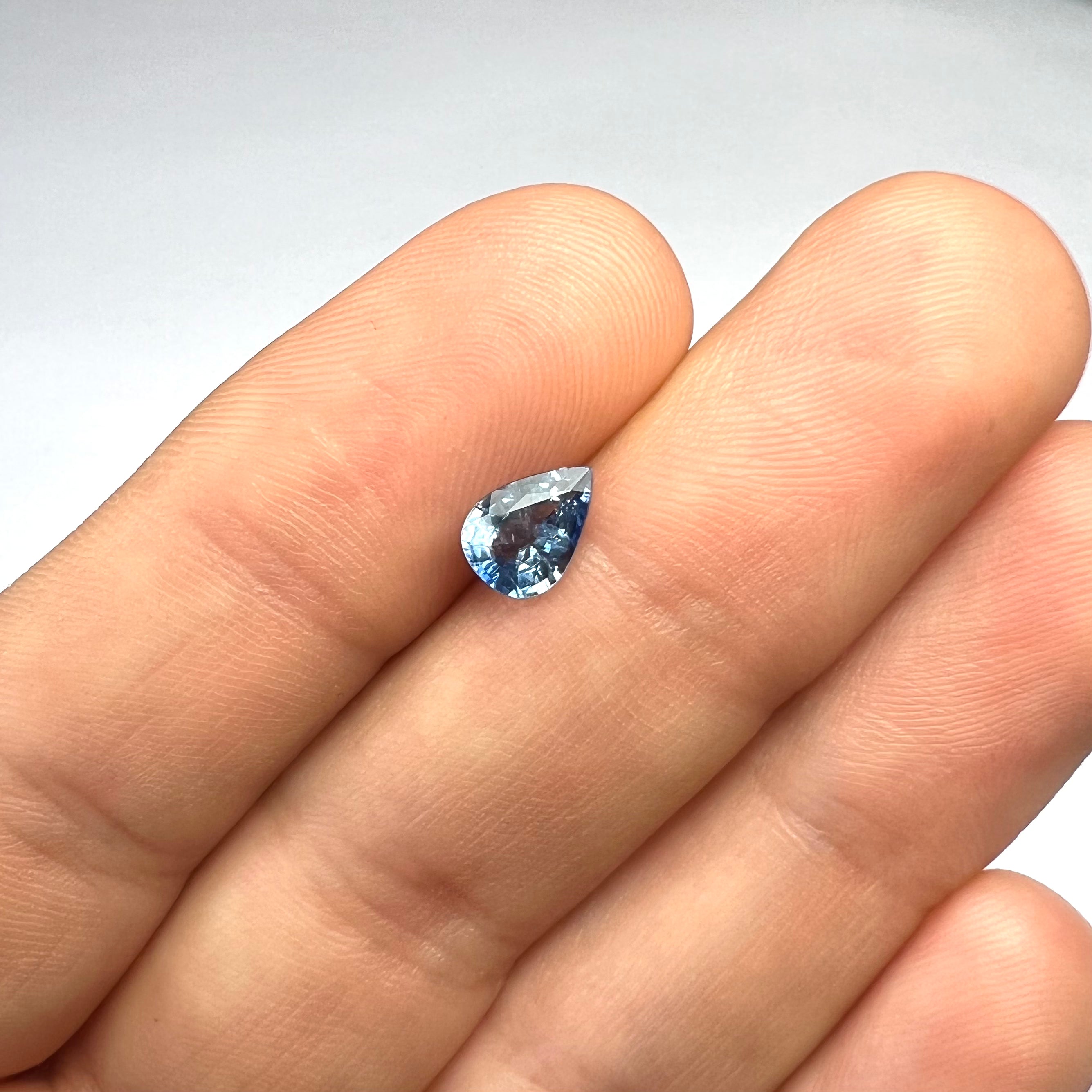 .93CTW Loose Pear Shape Sapphire 7.42x5.34x3.34mm Earth mined Gemstone