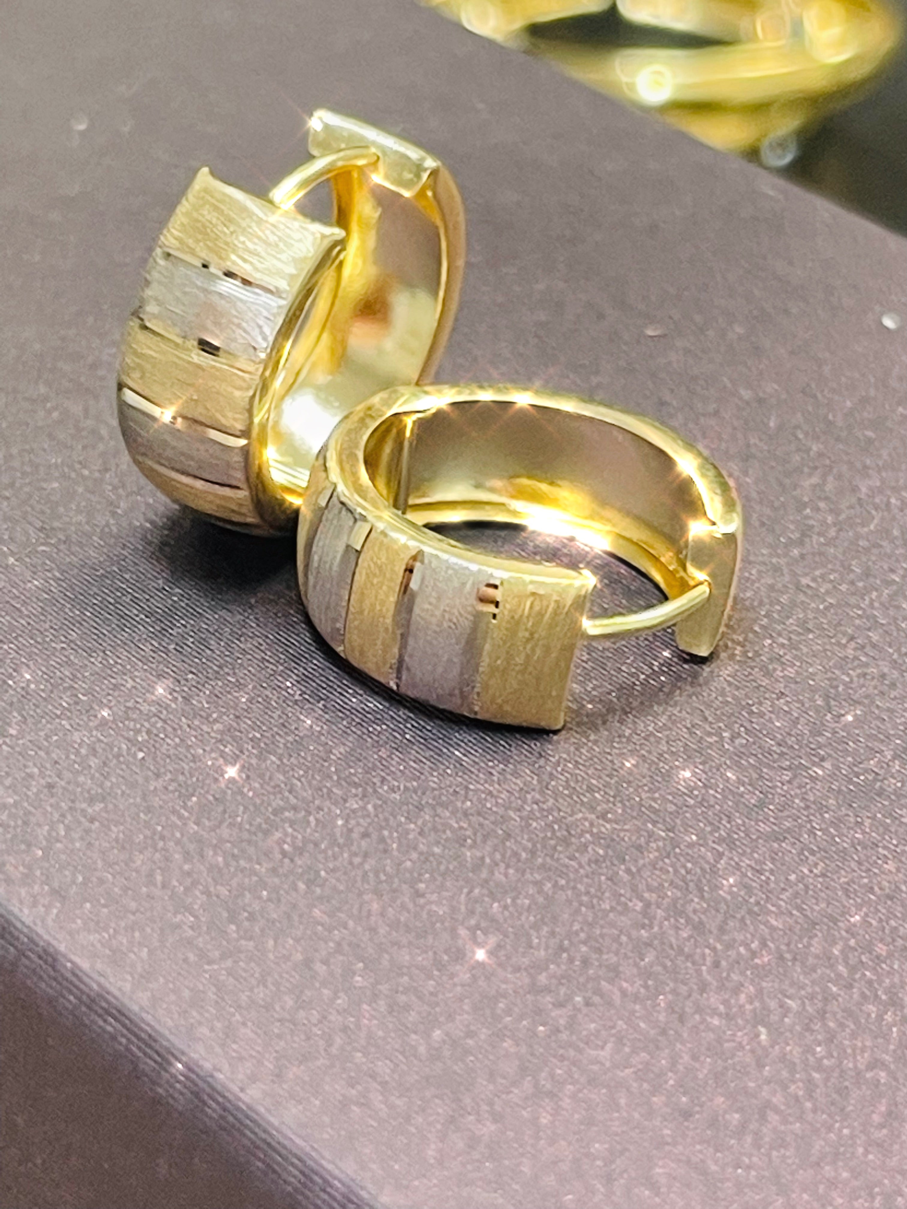 14K Yellow Gold Reversible .55” 5mm Huggie Hoop Earrings
