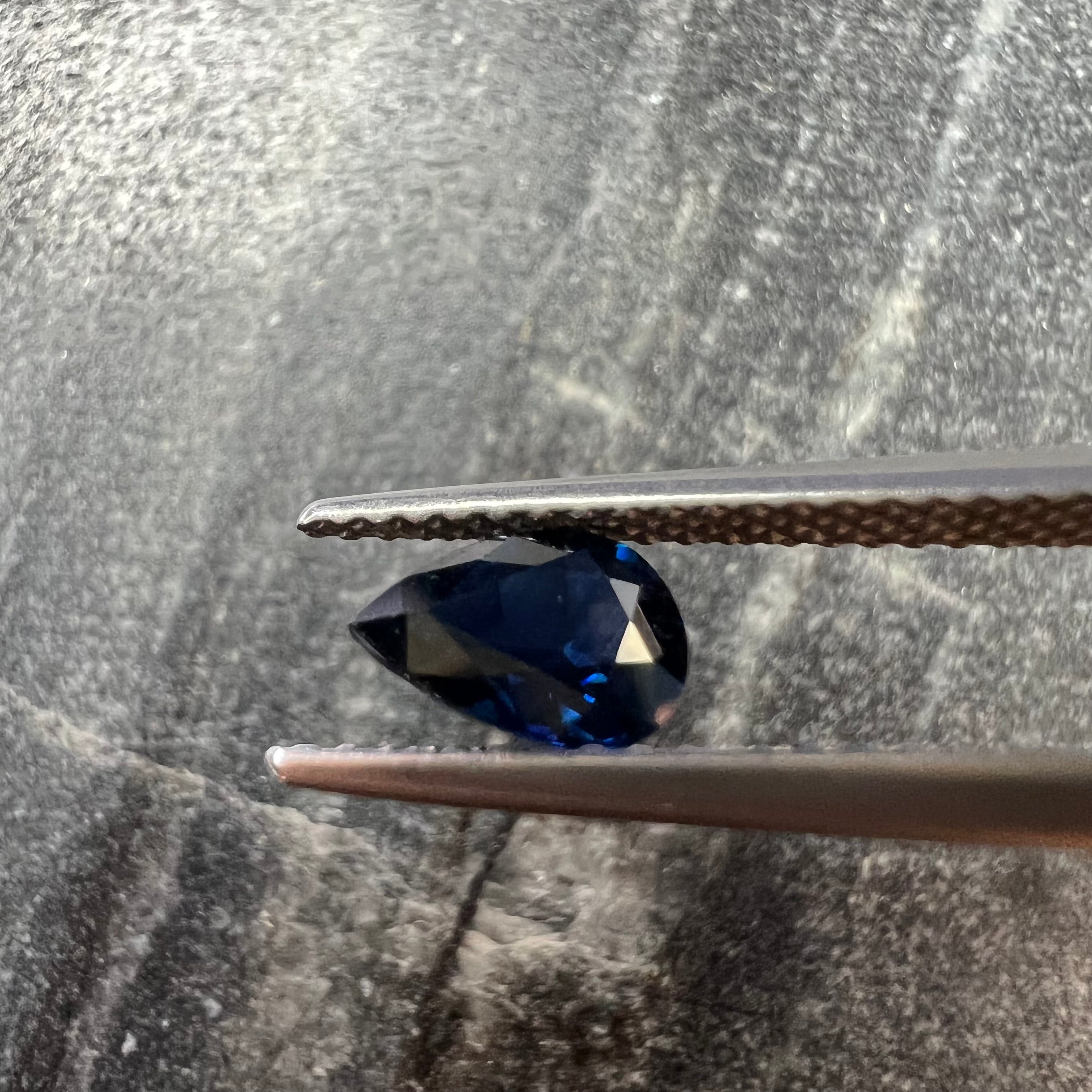 .75CT Loose Natural Pear Sapphire 6.80x4.83x2.85mm Earth mined Gemstone