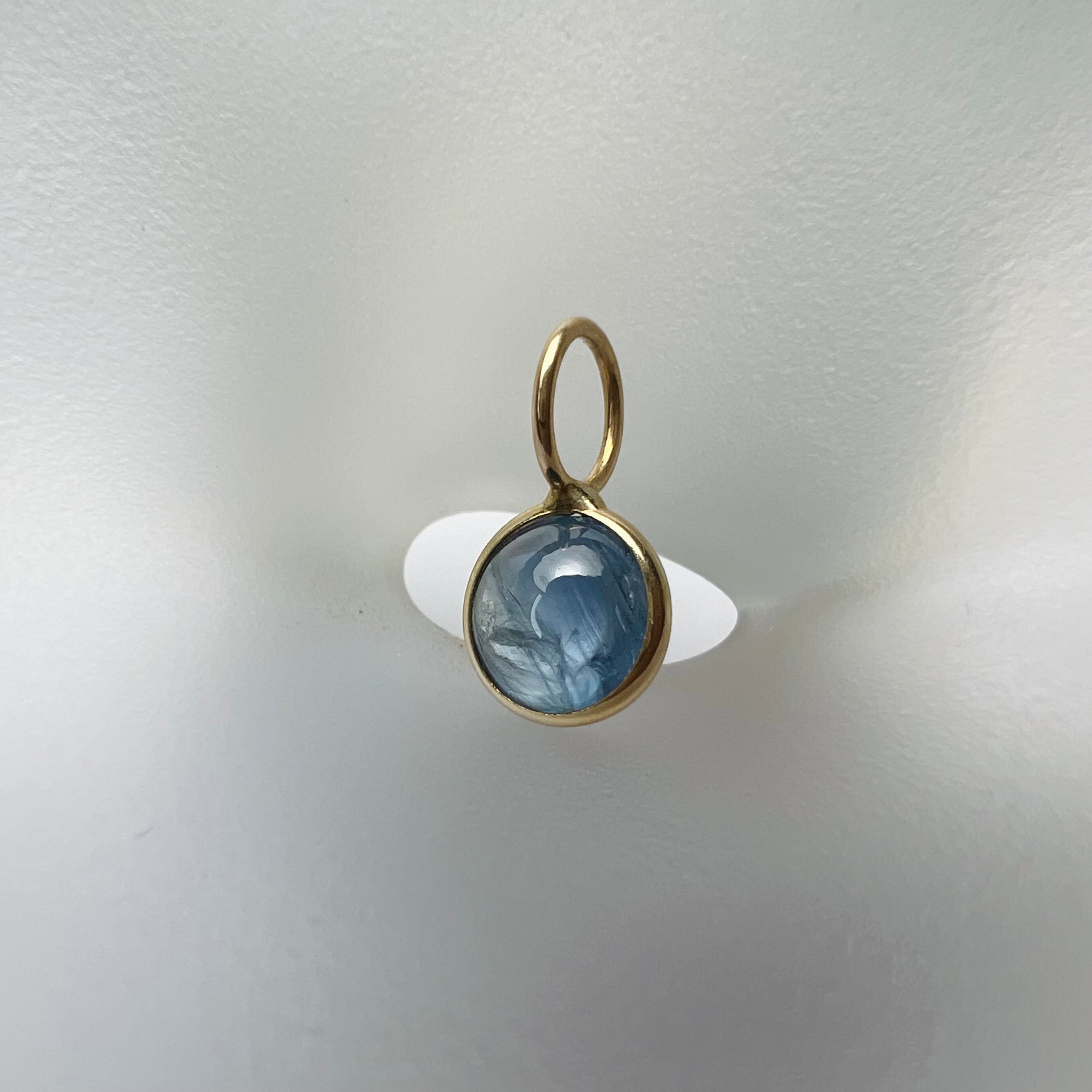 Natural Cabochon Sapphire 14K Yellow Gold Pendant Charm 12x6.5mm